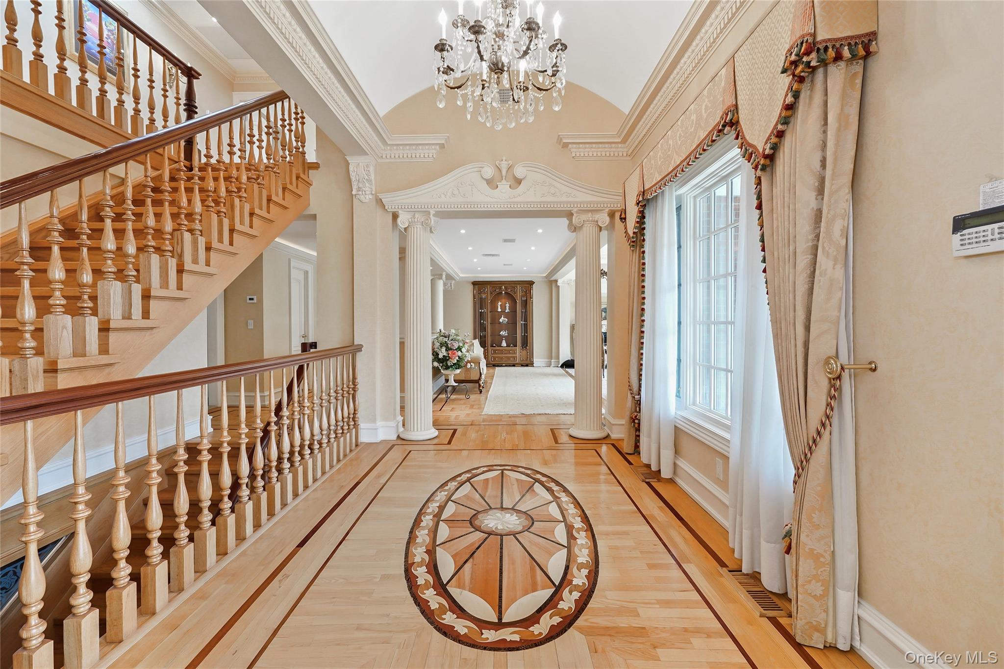 #3 photo, 10 Hill Road, Sands Point , NY 11050