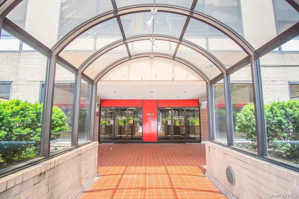 #2 photo, 136 25 Maple ave, 플러싱 Flushing , NY 11355