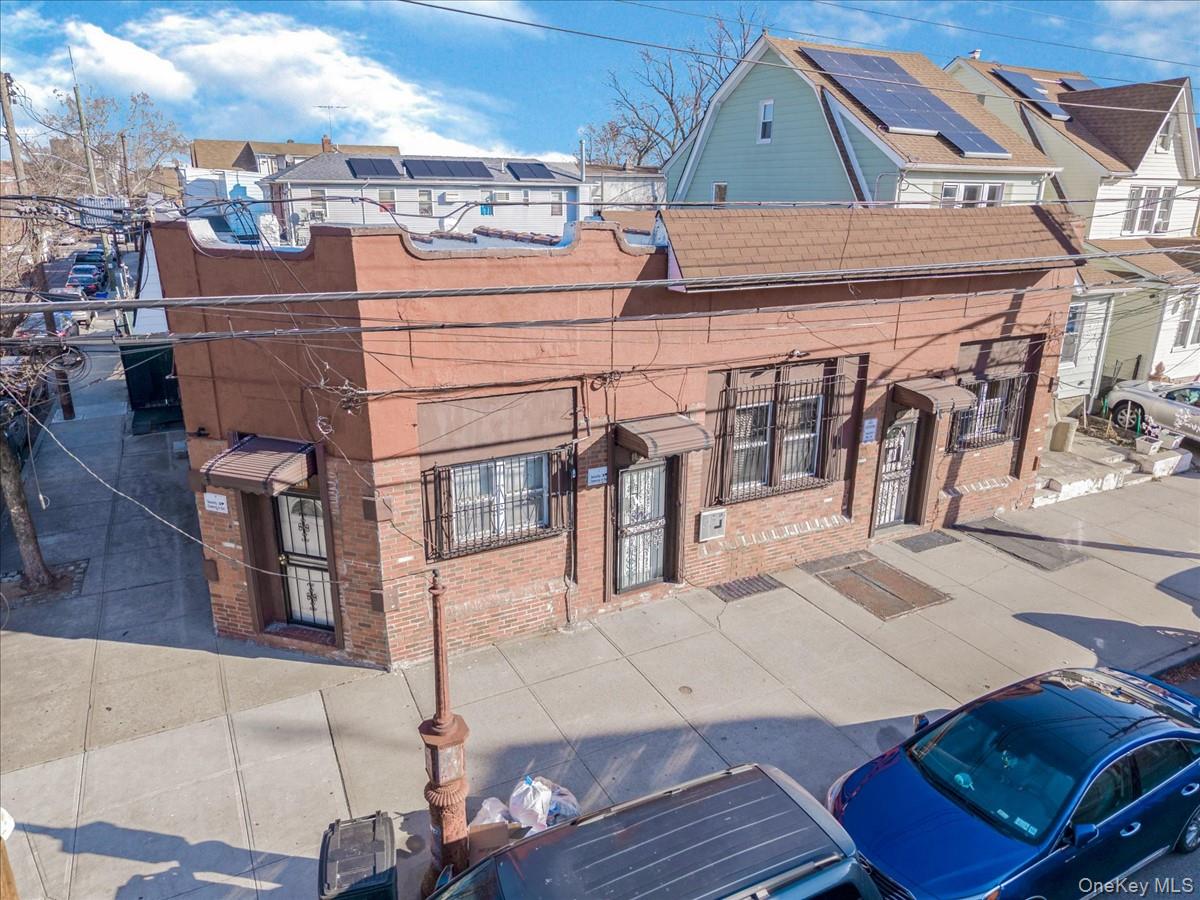 #3 photo, 10601 Liverpool Street, Jamaica South , NY 11435