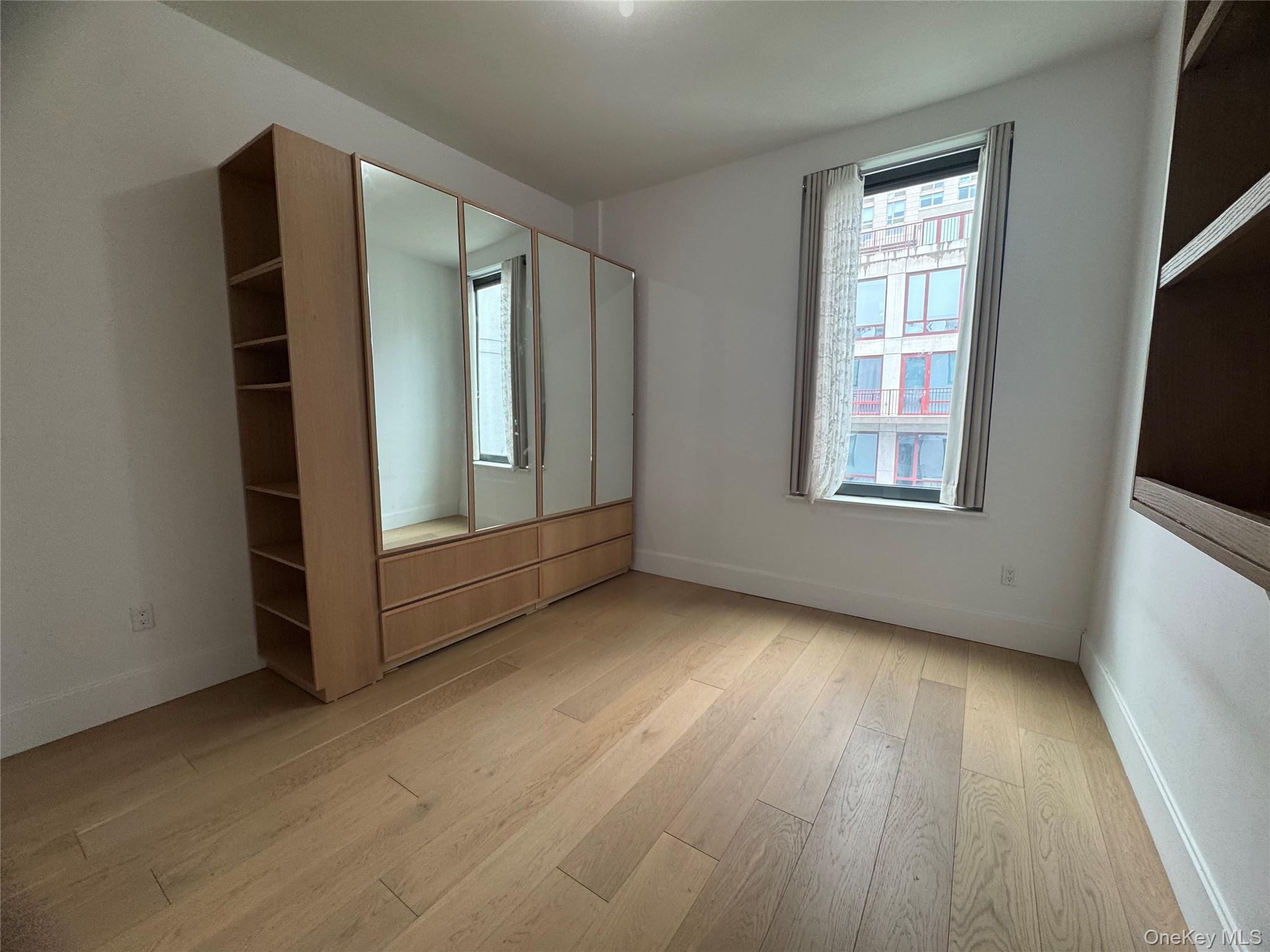 #5 photo, 2218 Jackson Avenue, Long Island City , NY 11101