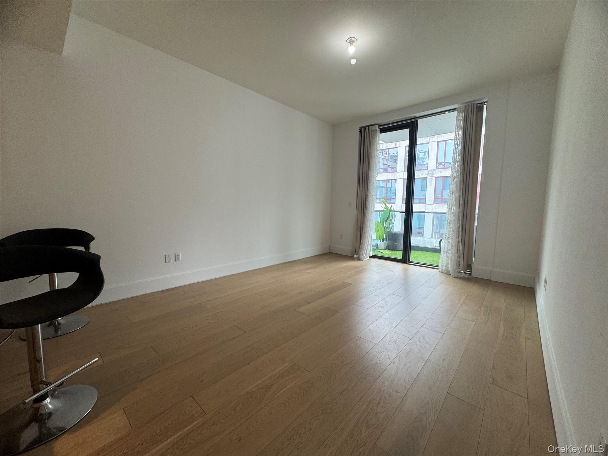 #8 photo, 2218 Jackson Avenue, Long Island City , NY 11101