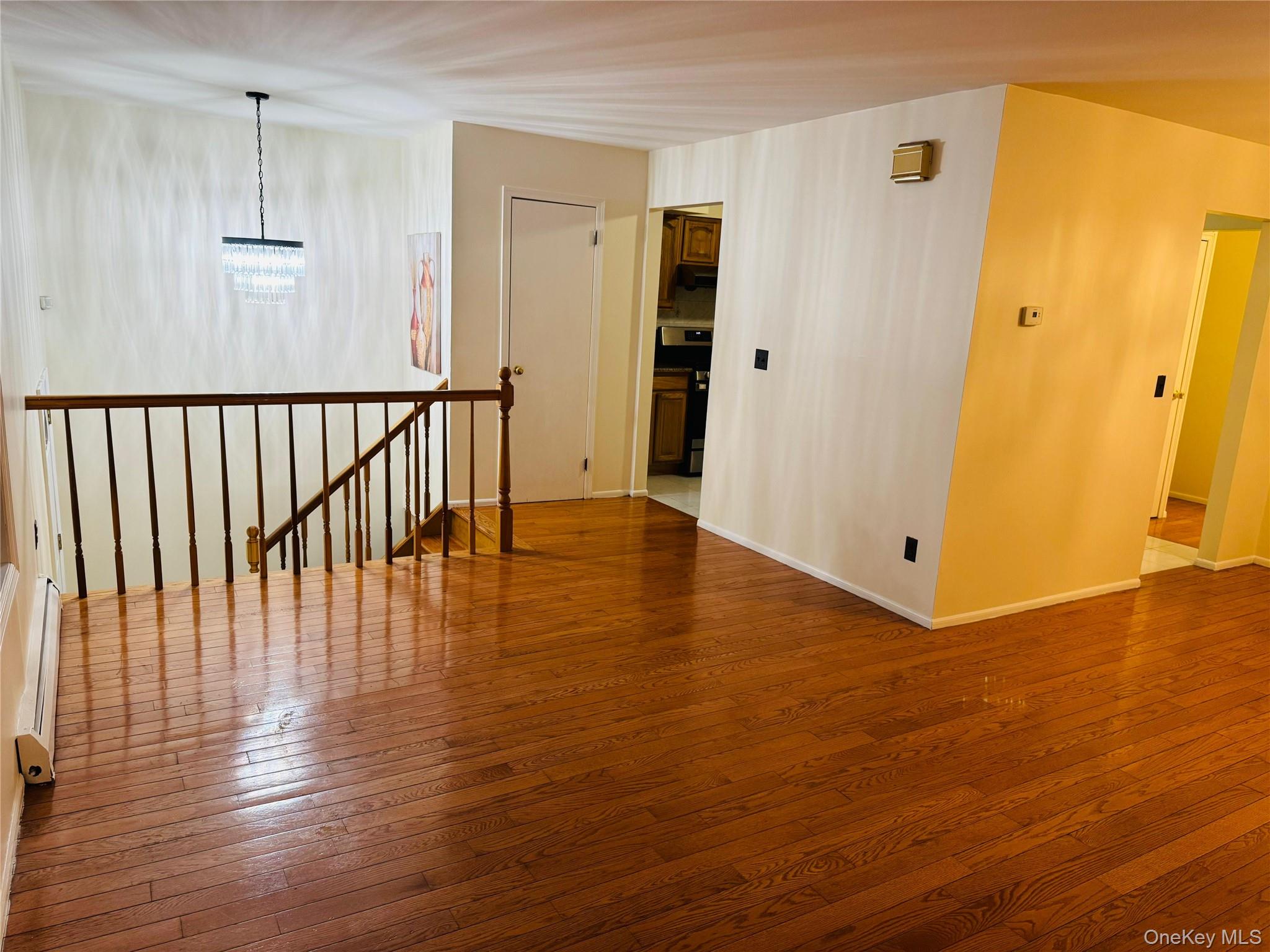 #5 photo, 97 Arlington Avenue, Valley Stream , NY 11580