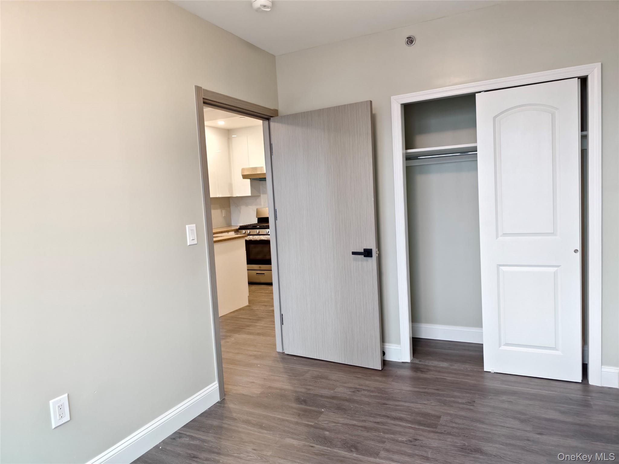 #7 photo, 163-07 72nd Ave, Fresh Meadows , NY 11365