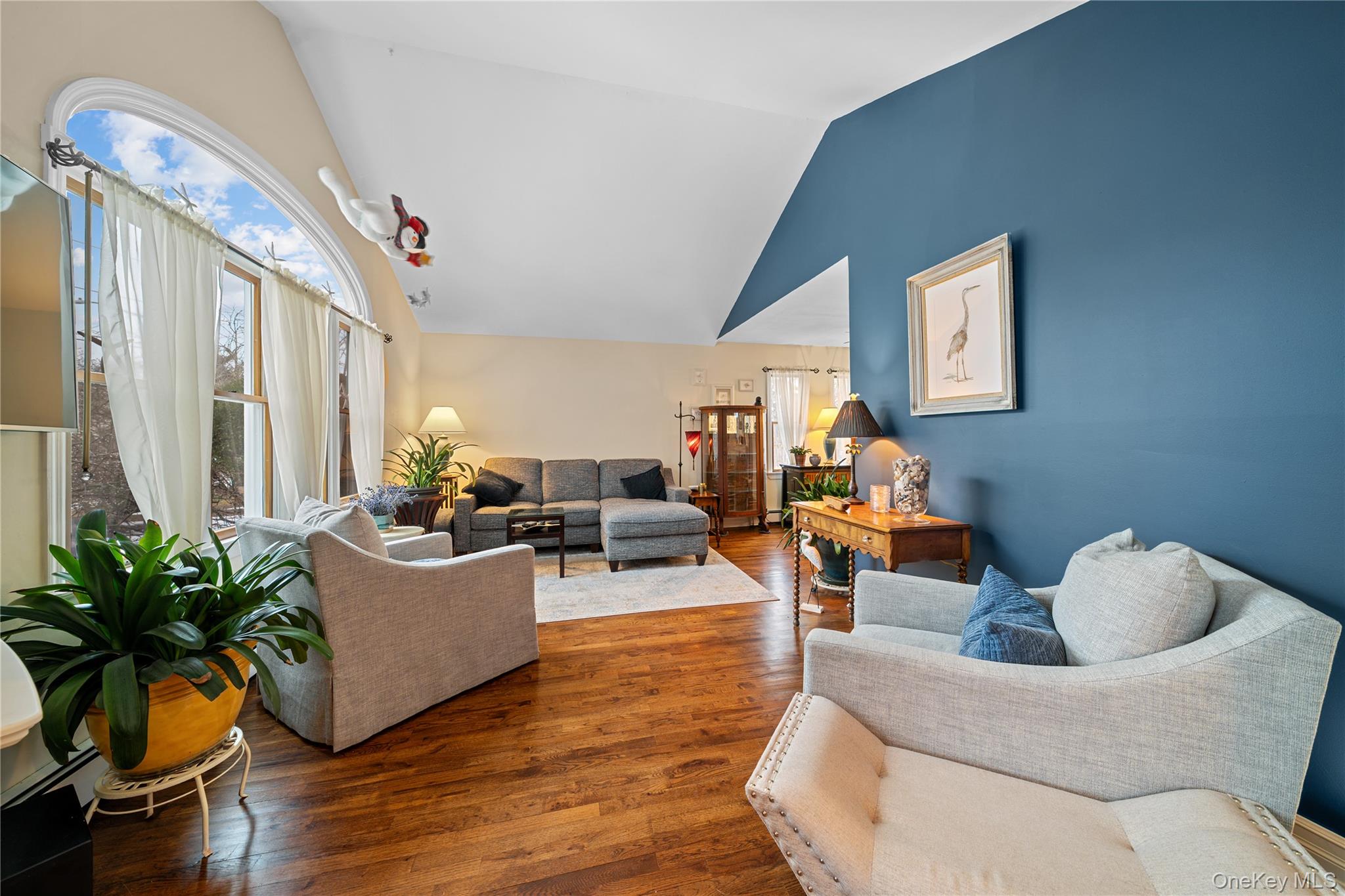 #12 photo, 243 S Dunton Avenue, 롱 아일랜드 East Patchogue , NY 11772