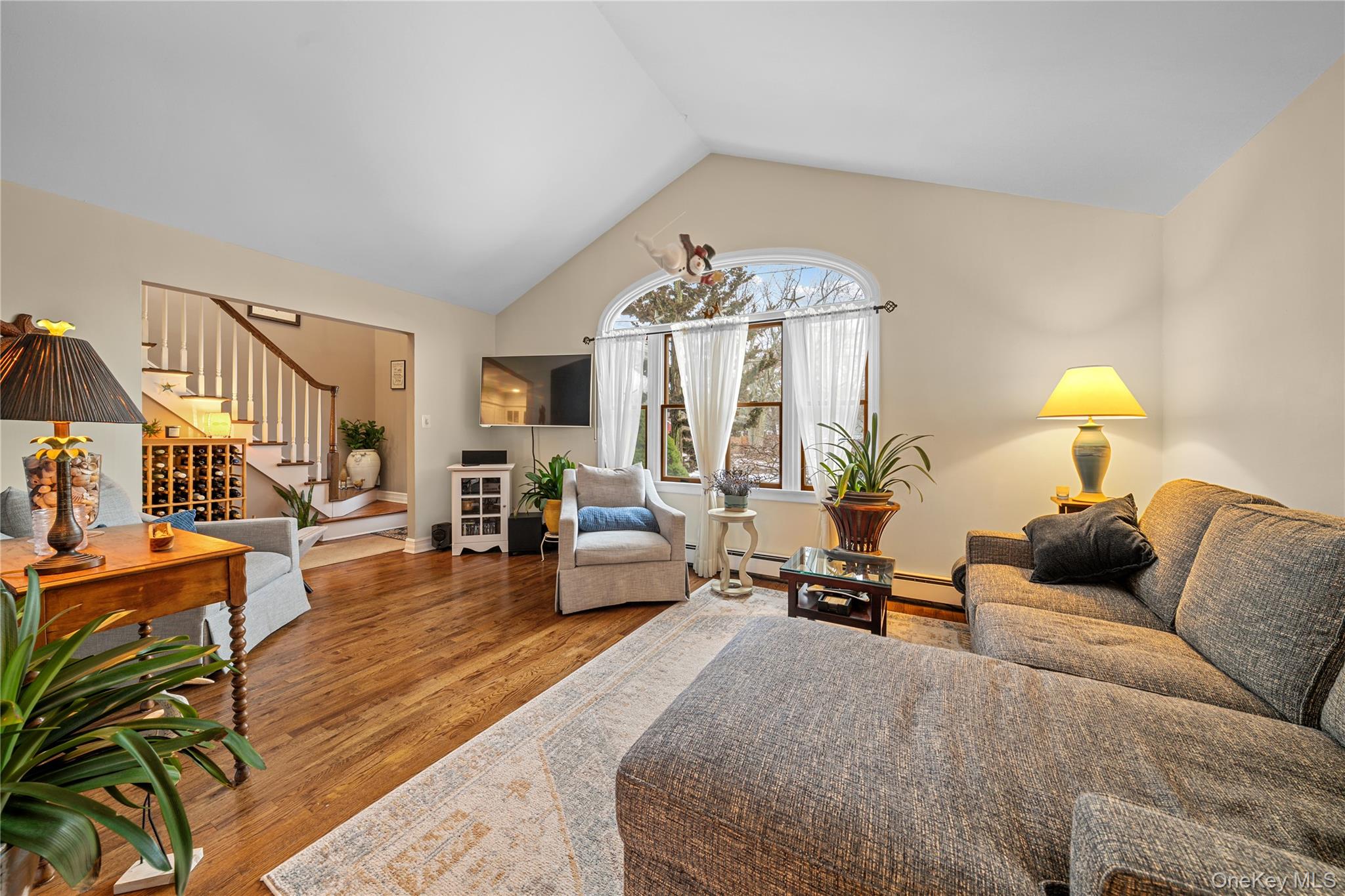 #13 photo, 243 S Dunton Avenue, 롱 아일랜드 East Patchogue , NY 11772