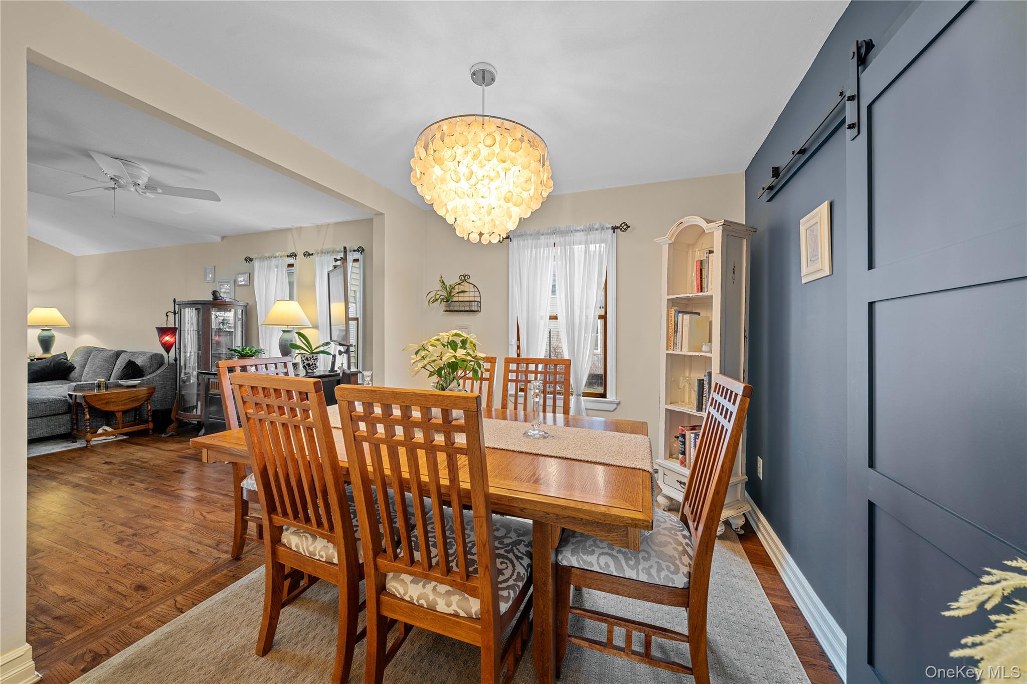 #15 photo, 243 S Dunton Avenue, 롱 아일랜드 East Patchogue , NY 11772