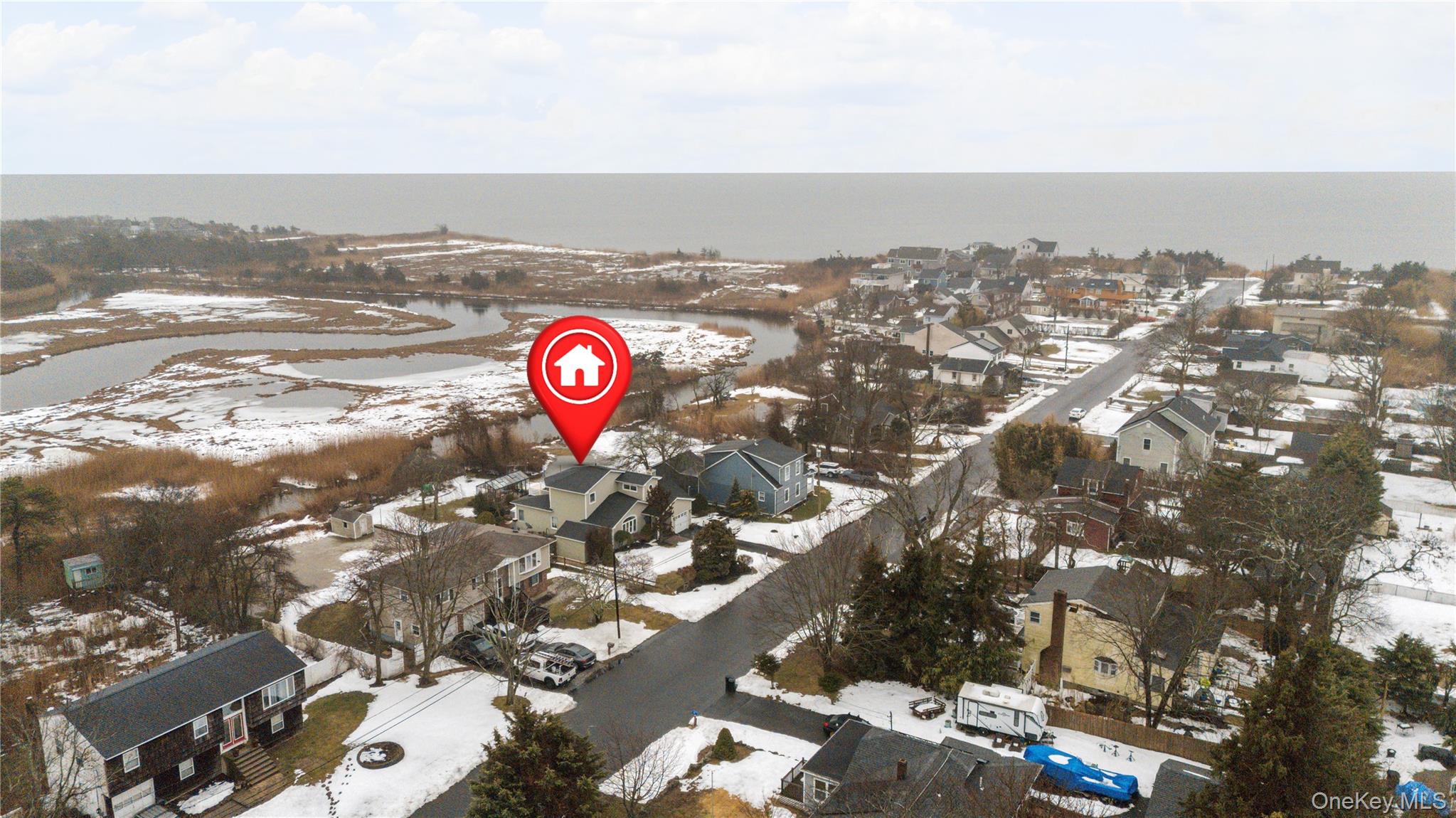 #9 photo, 243 S Dunton Avenue, 롱 아일랜드 East Patchogue , NY 11772