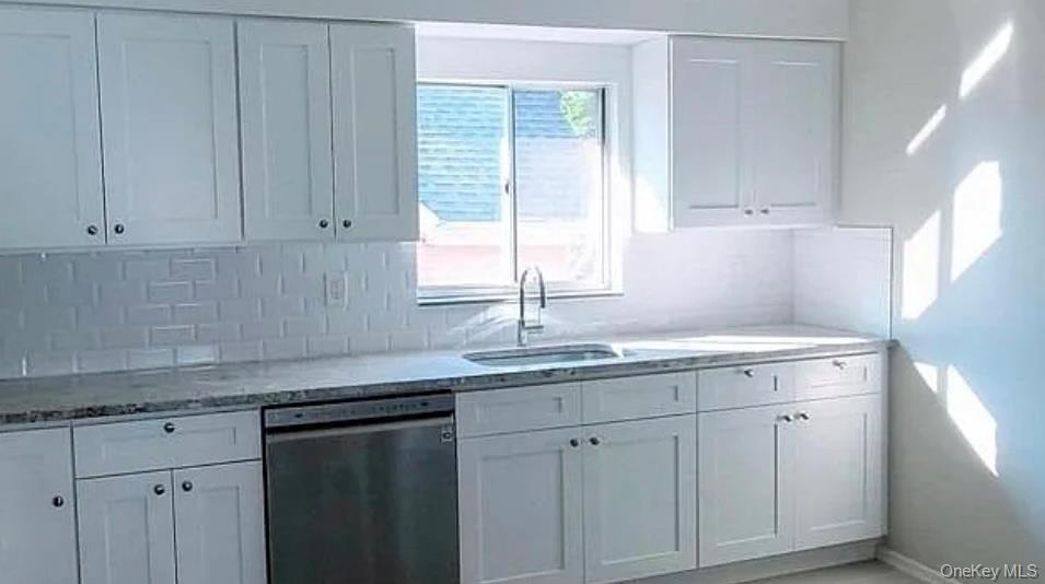 #1 photo, 41-30 249st, Little Neck , NY 11362