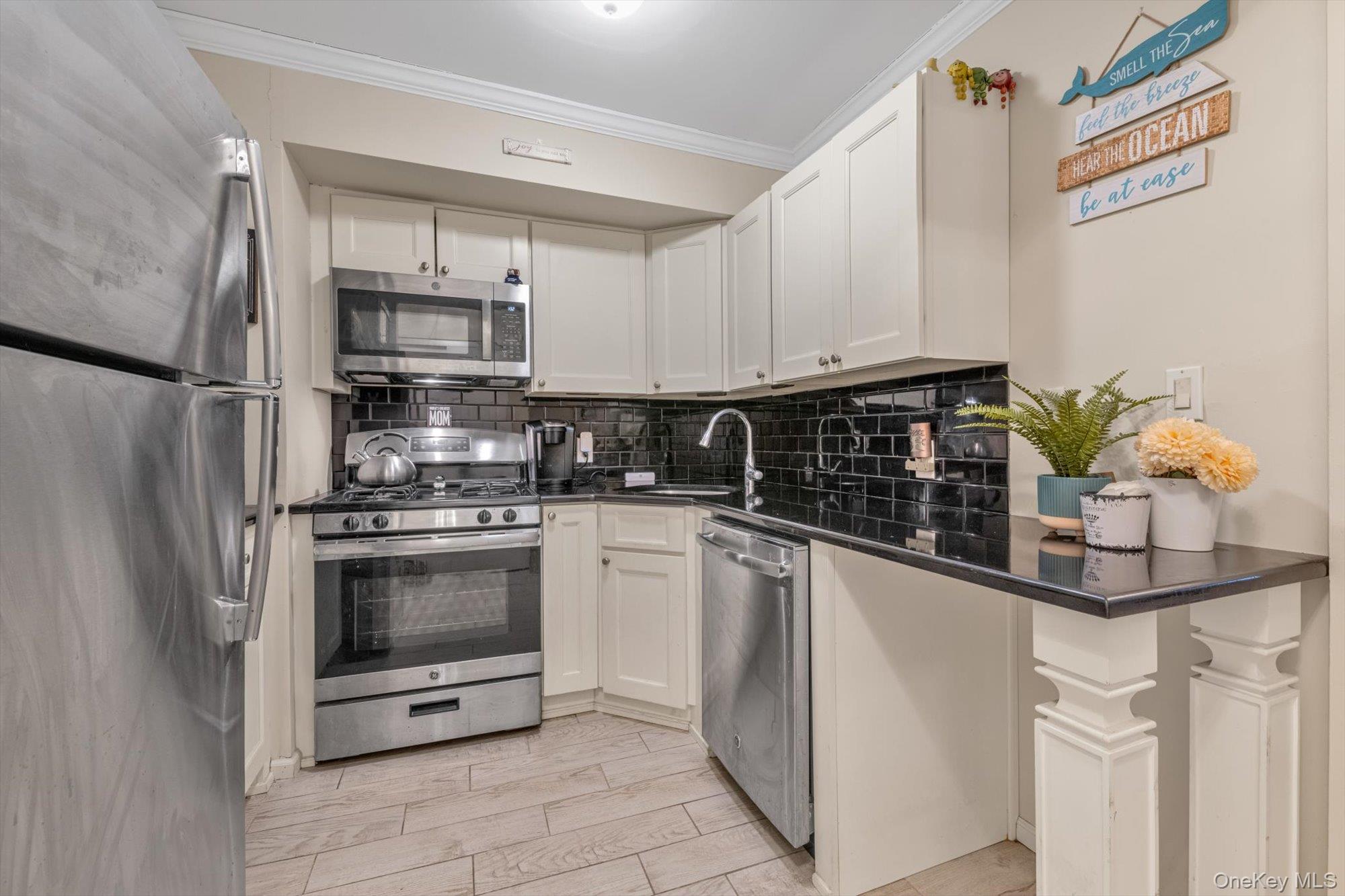 #7 photo, 55 Monroe Boulevard, 롱 아일랜드 Long Beach , NY 11561