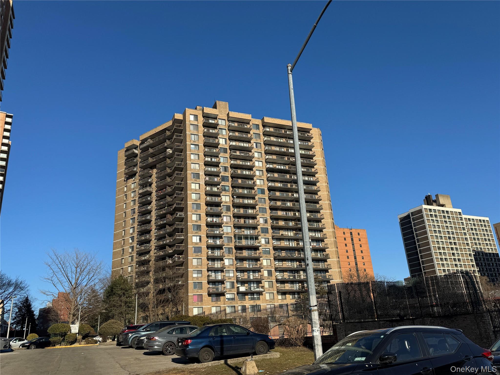 #1 photo, 138-35 Elder Avenue, 法拉盛 Flushing , NY 11355