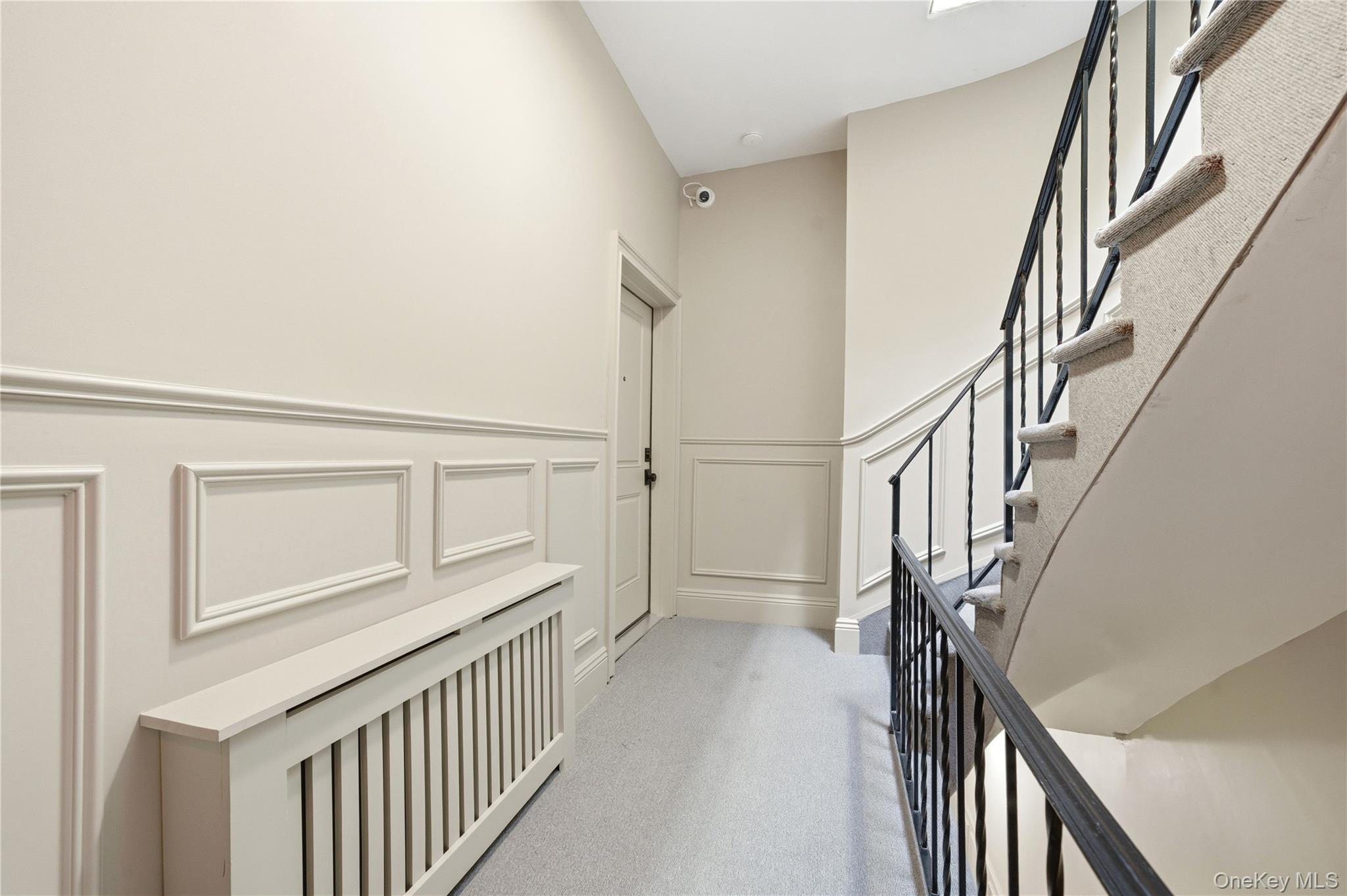 #3 photo, 13 W Hoffman Avenue, מחוז סאפוק Lindenhurst , NY 11757