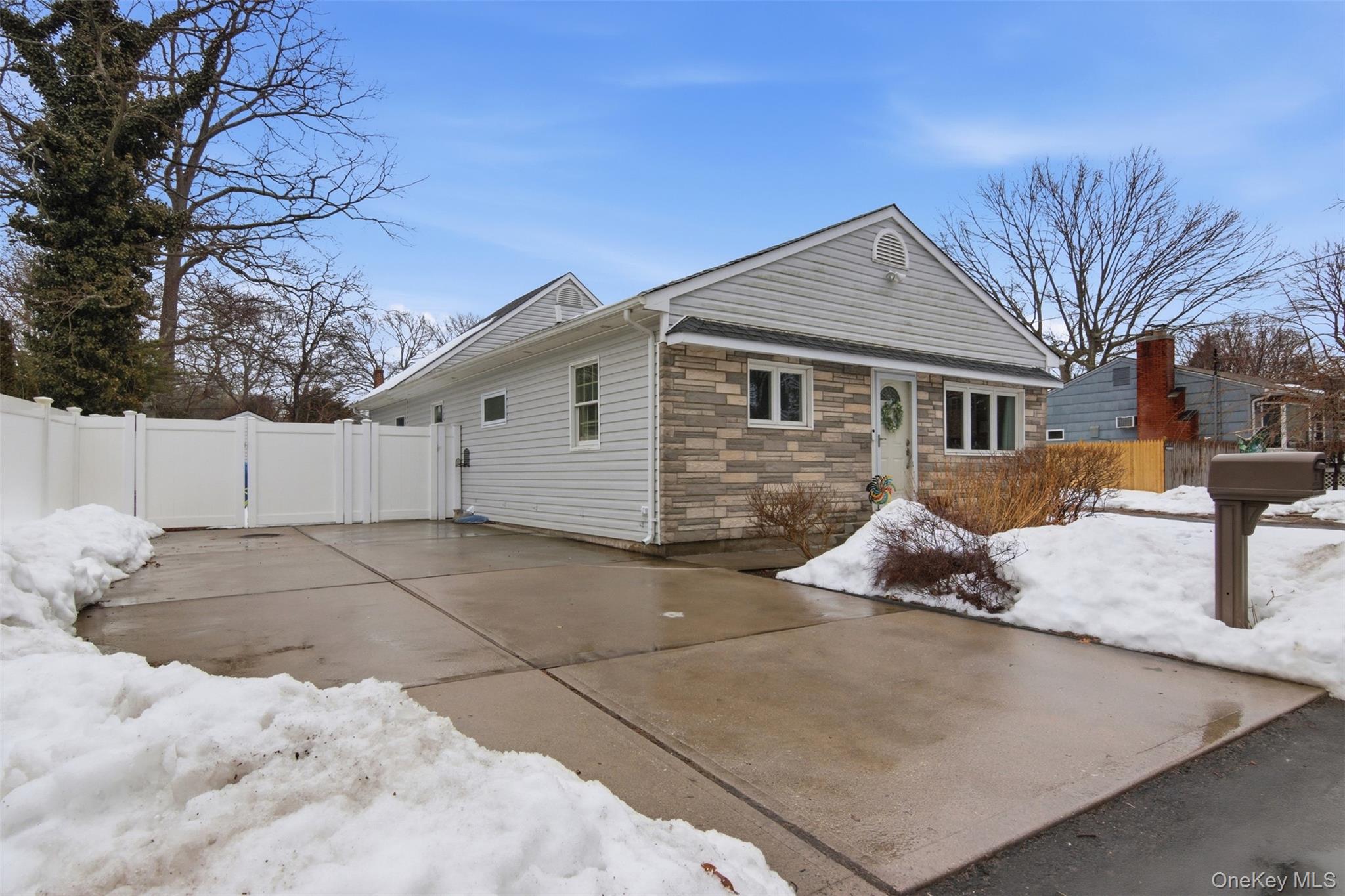 #18 photo, 27 Great River Drive, Sound Beach , NY 11789