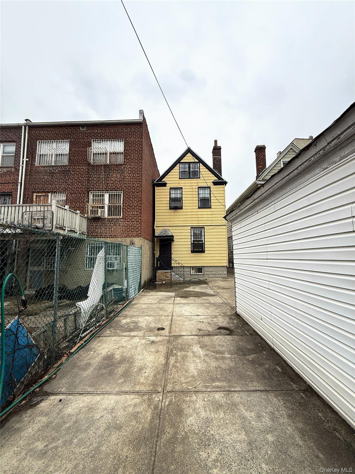 #3 photo, 3958 65th Street, Woodside , NY 11377