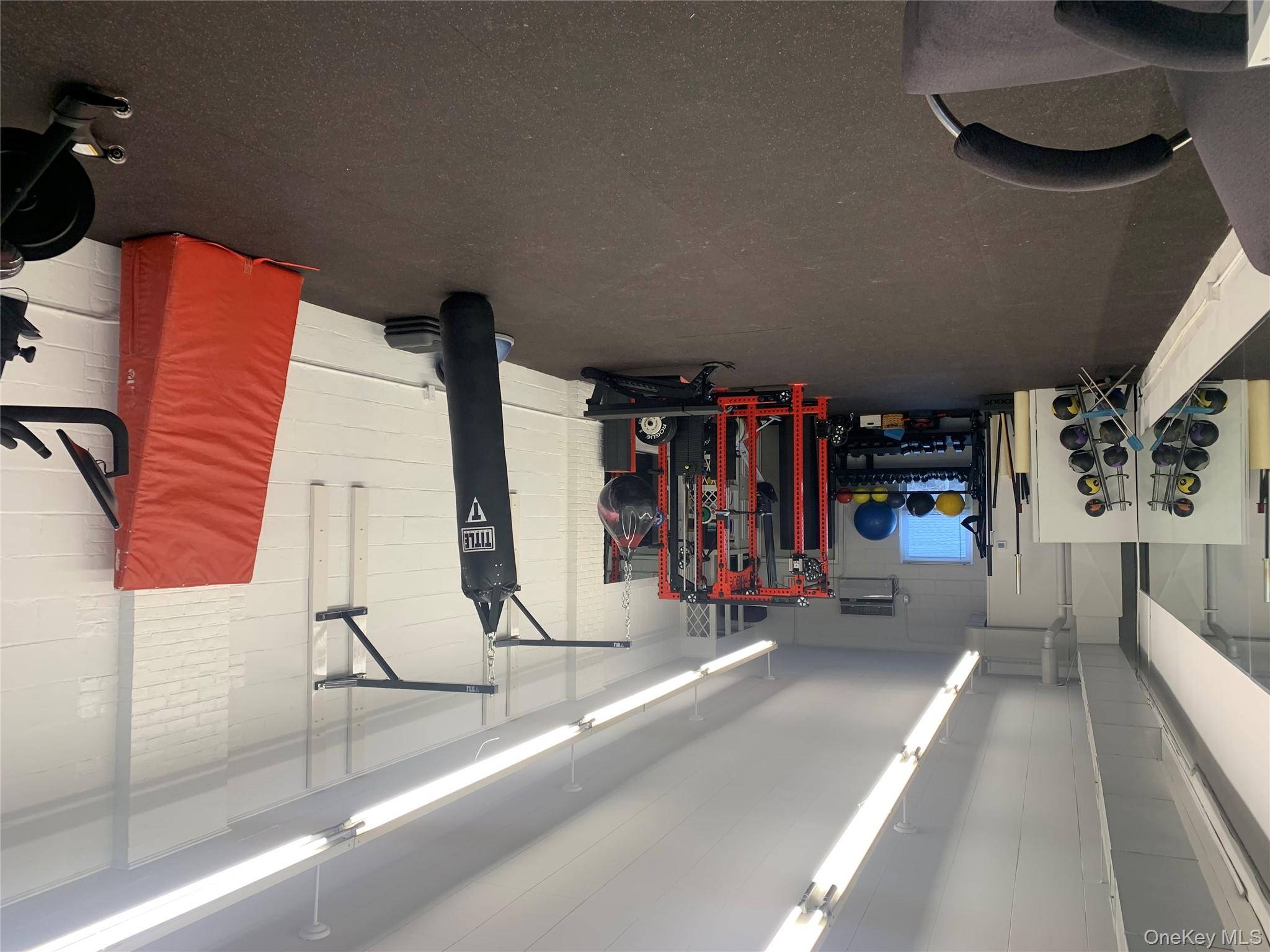 #4 photo, 196 Forest Avenue, Locust Valley , NY 11560