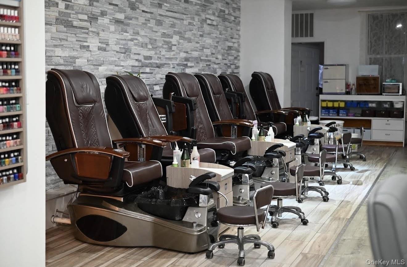 #4 photo, 6727 13th Avenue, Brooklyn , NY 11219