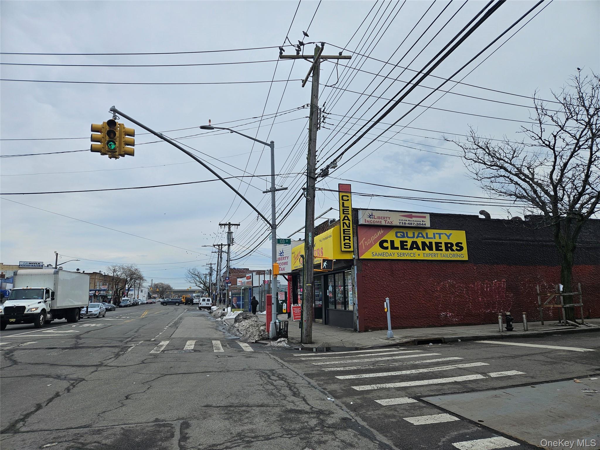 #1 photo, 13302 Rockaway Boulevard, 皇后区 奥松公园 South Ozone Park , NY 11420