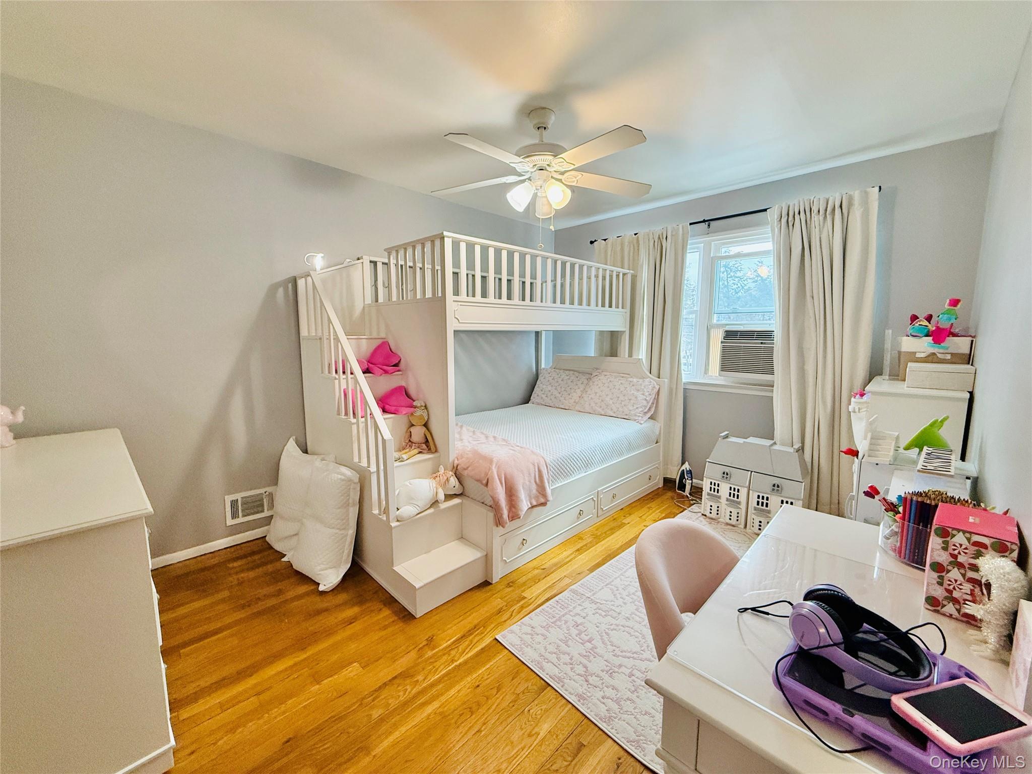 #16 photo, 1663 Waring Avenue, ब्रोंक्स Bronx , NY 10469