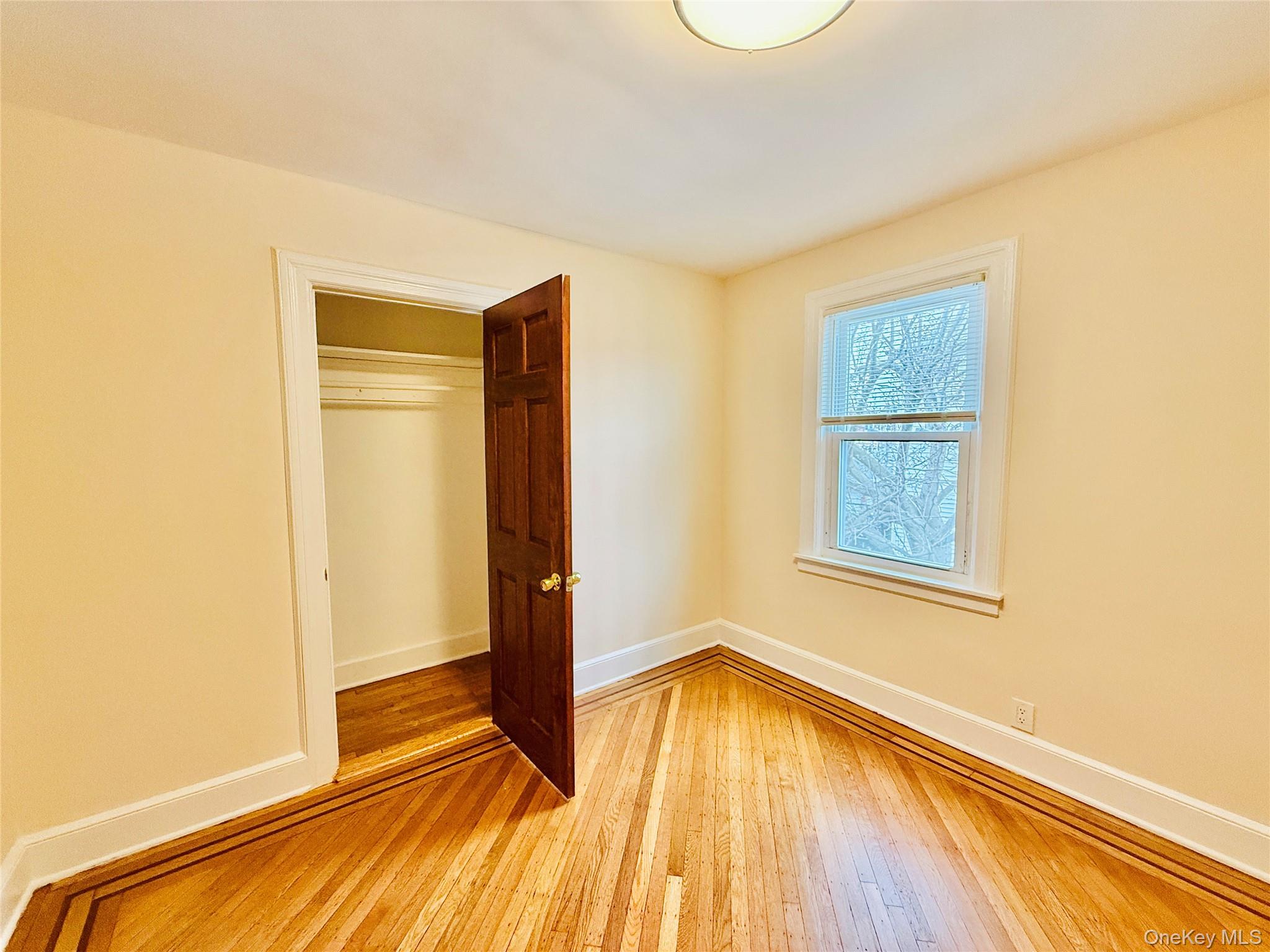 #18 photo, 1813 Willow Lane, Bronx , NY 10461