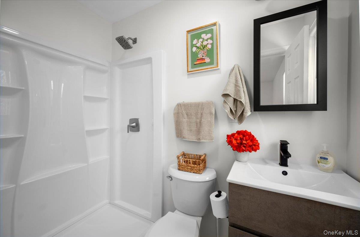 #12 photo, 136 Bushey Avenue, Yonkers , NY 10710