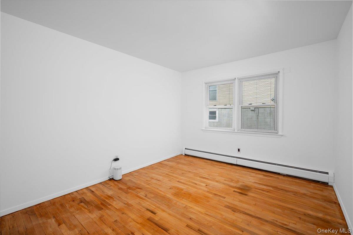 #17 photo, 136 Bushey Avenue, Yonkers , NY 10710