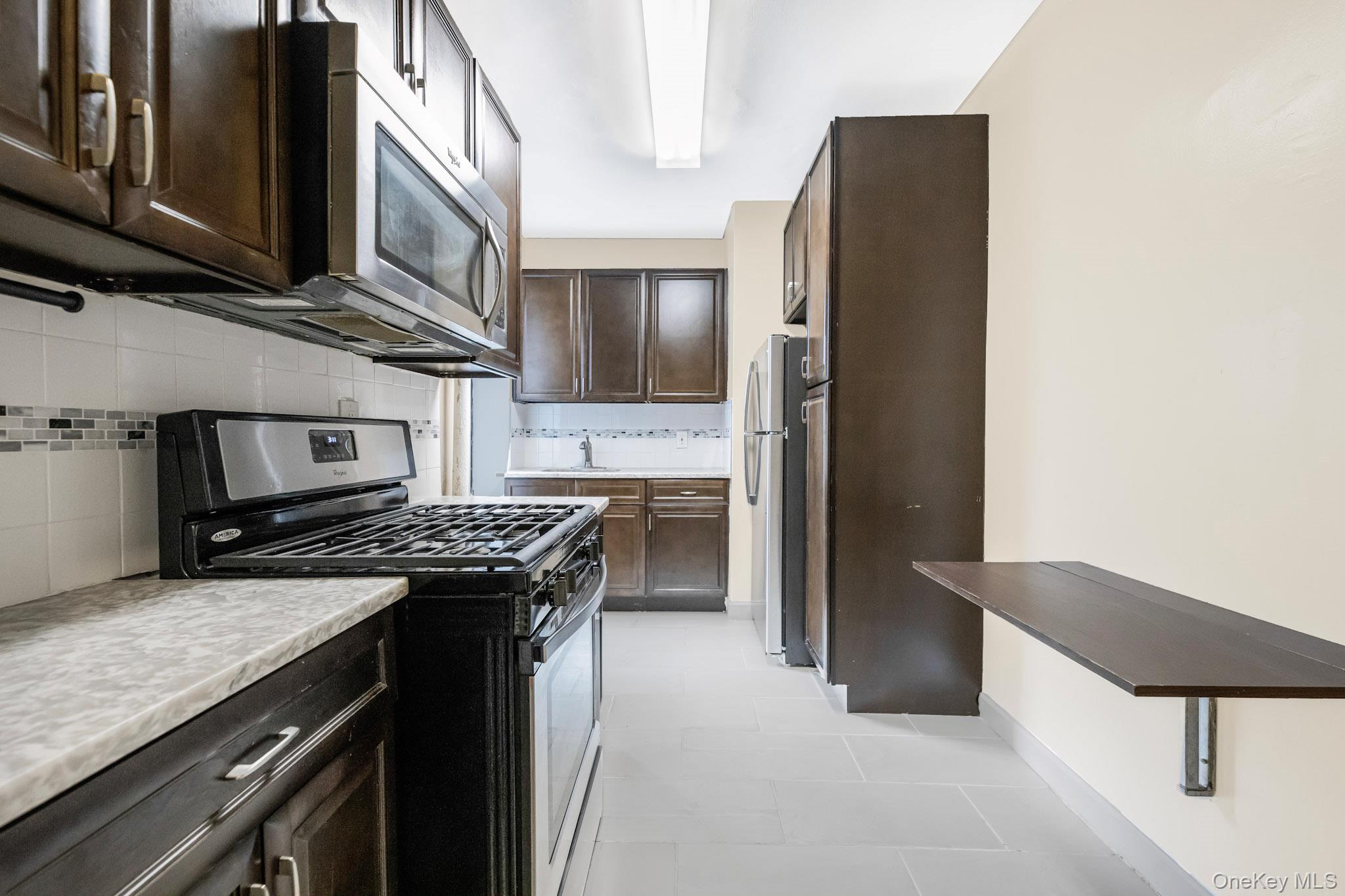 #9 photo, 306 E Mosholu Pkwysouth, ब्रोंक्स Bronx , NY 10458