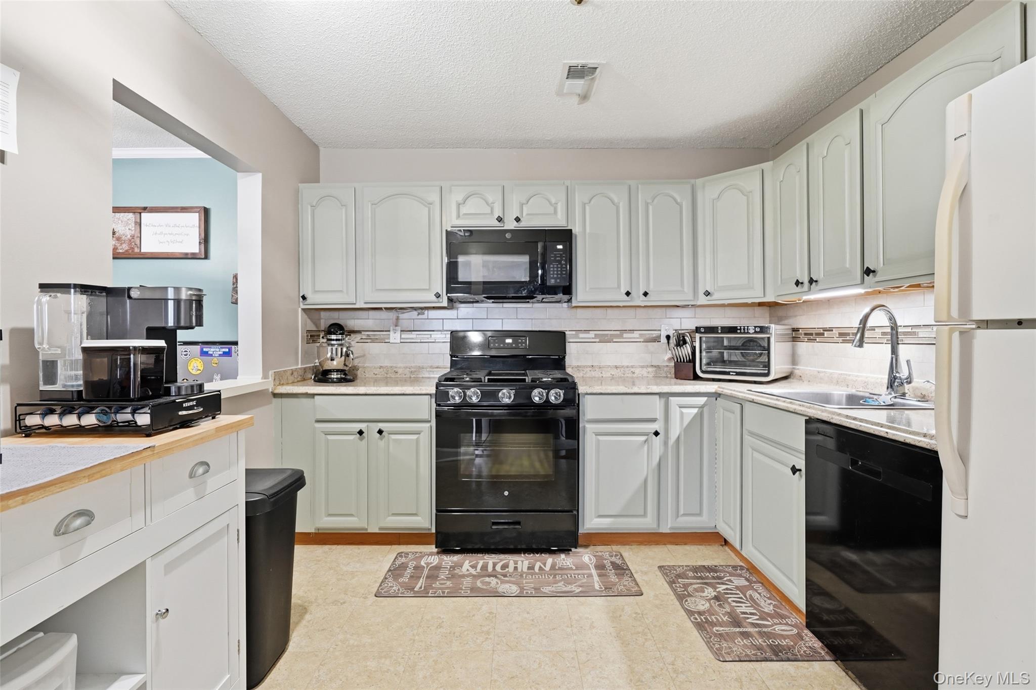 #5 photo, 4 Nottingham Circle, Peekskill , NY 10566