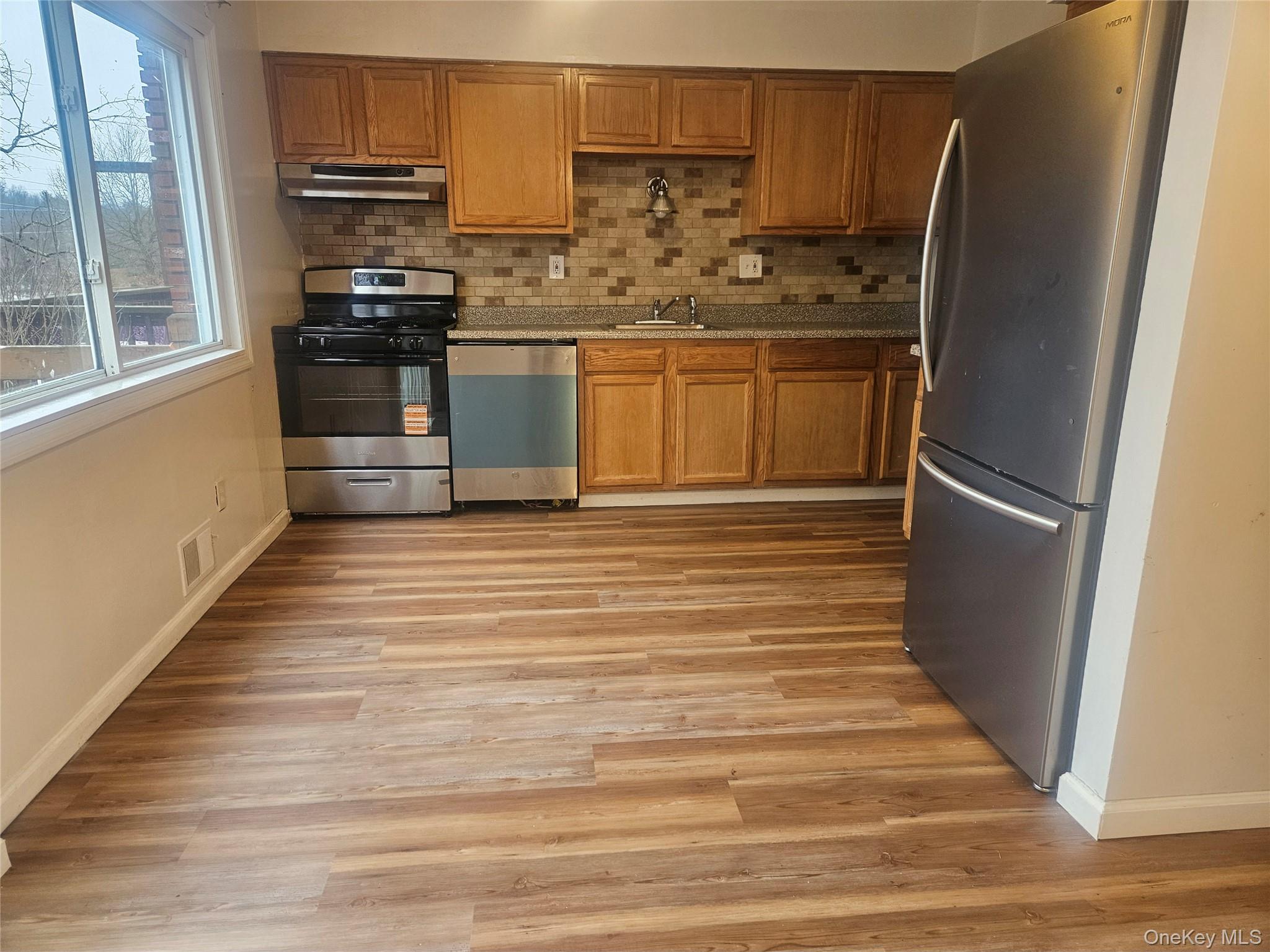 #1 photo, 19 Red Barn Lane, Middletown , NY 10940