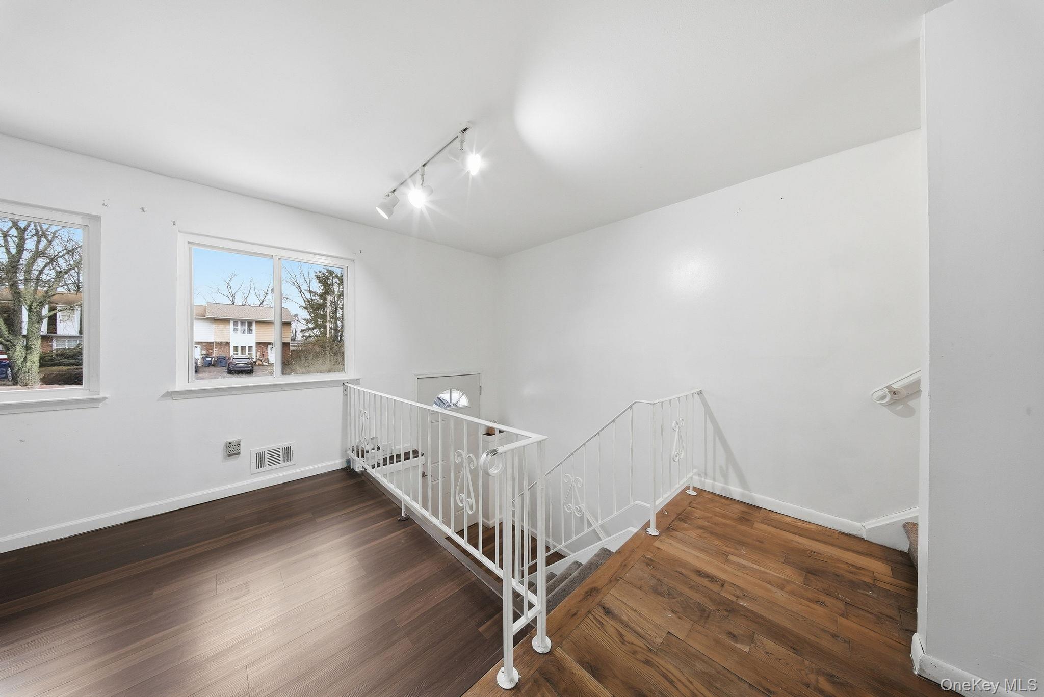 #4 photo, 19 Red Barn Lane, Middletown , NY 10940