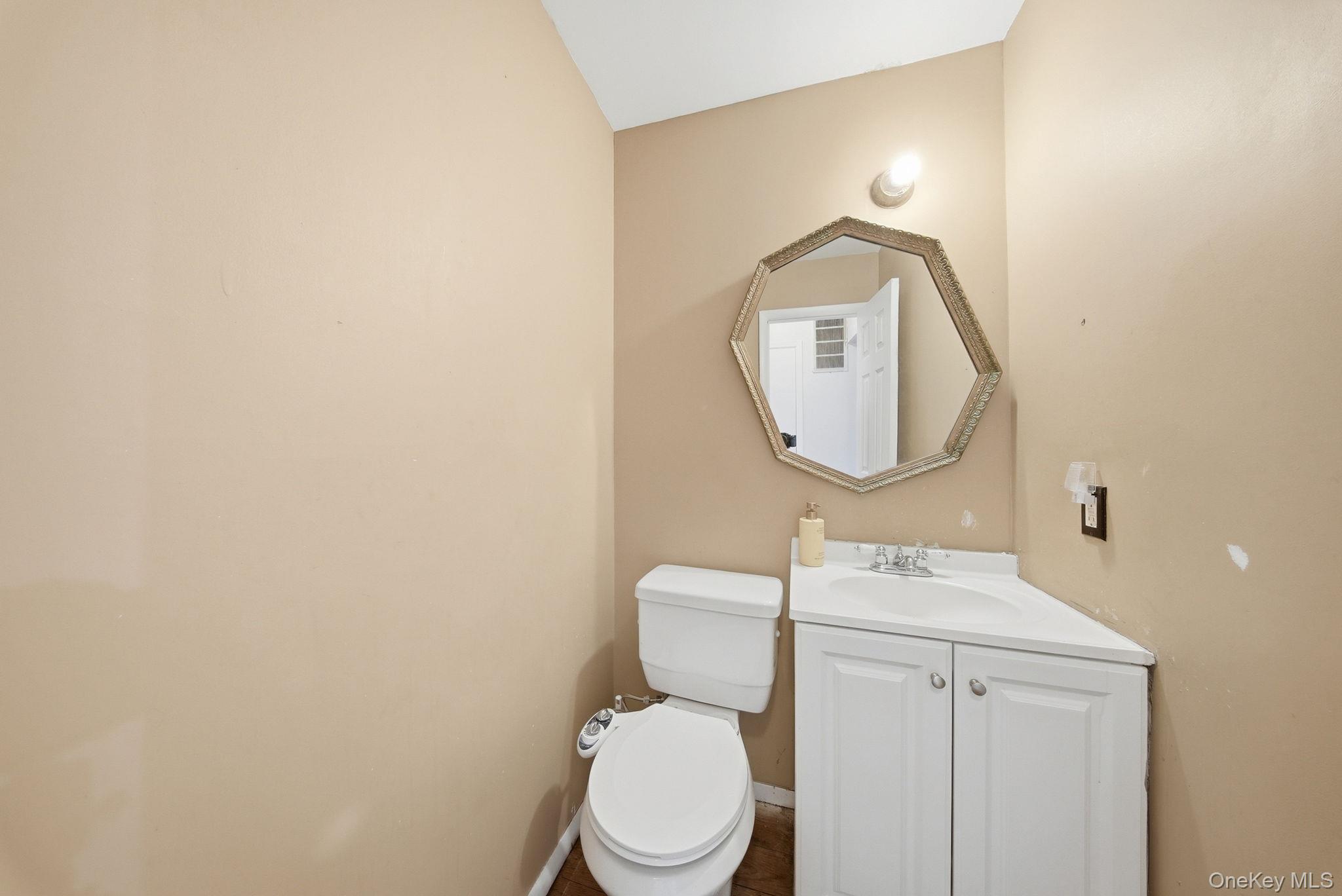 #8 photo, 19 Red Barn Lane, Middletown , NY 10940