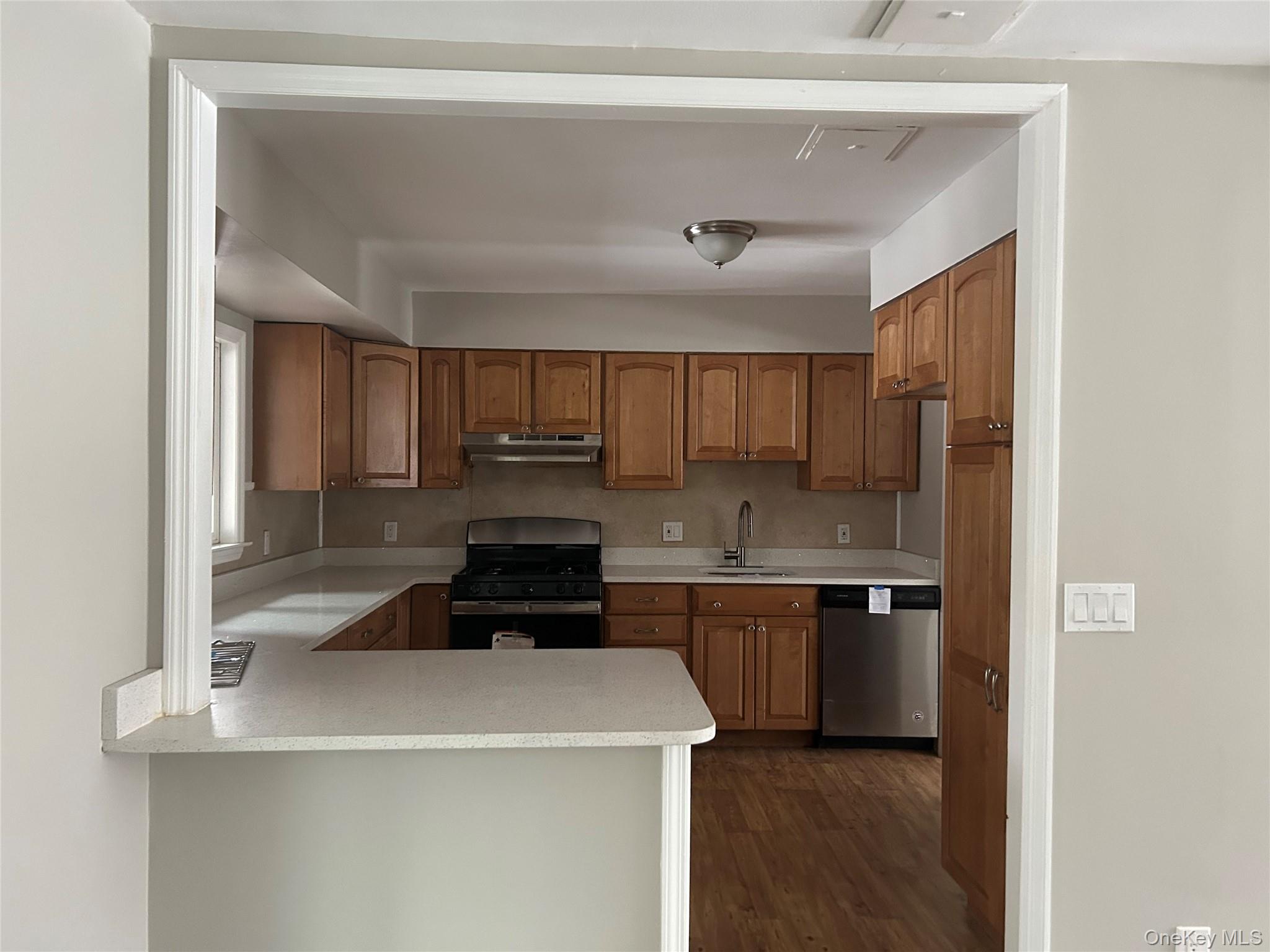 #3 photo, 104 SUTTON PARK Road, Poughkeepsie , NY 12603