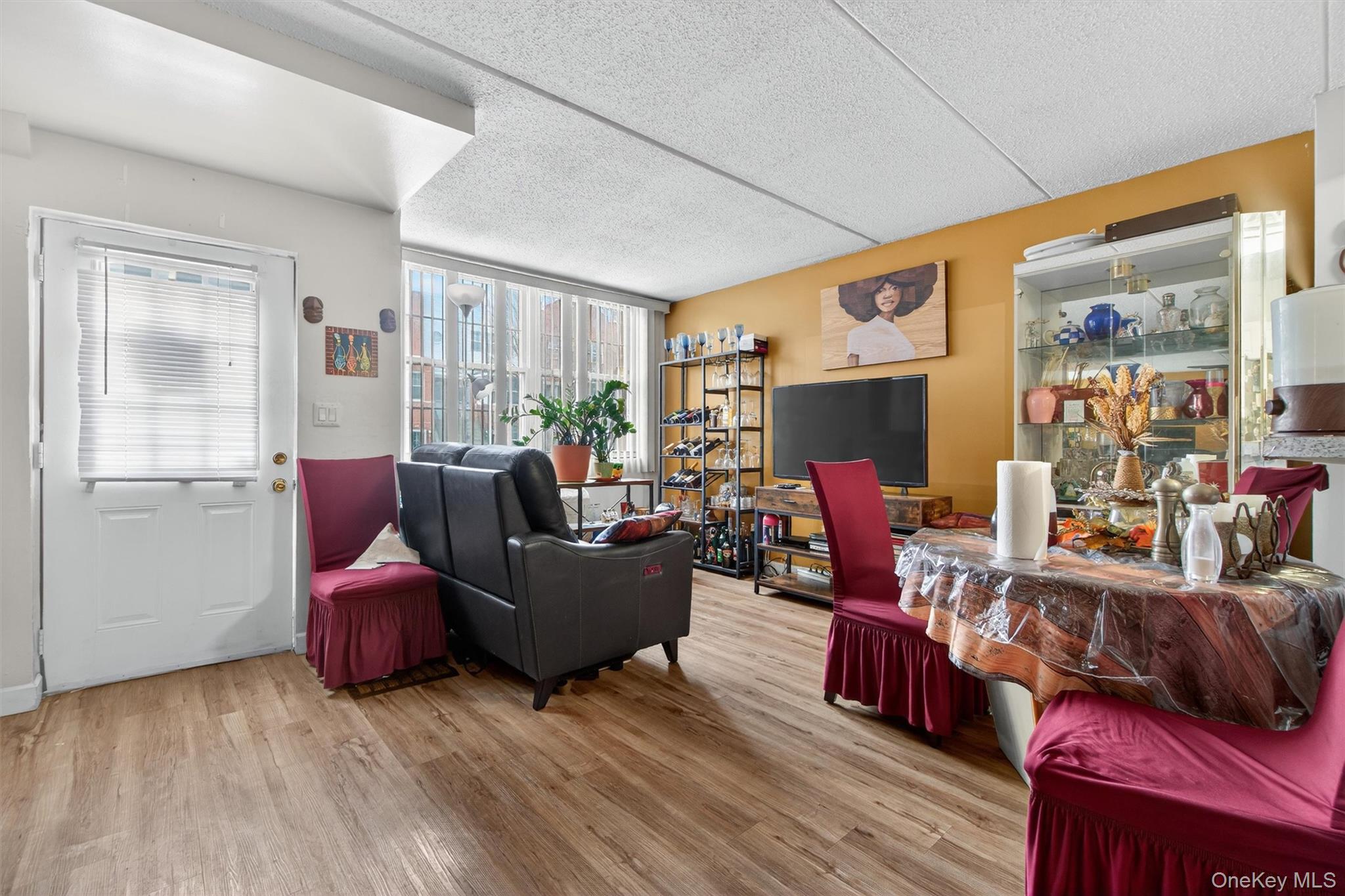 #2 photo, 204 Sunset Boulevard, Bronx , NY 10473