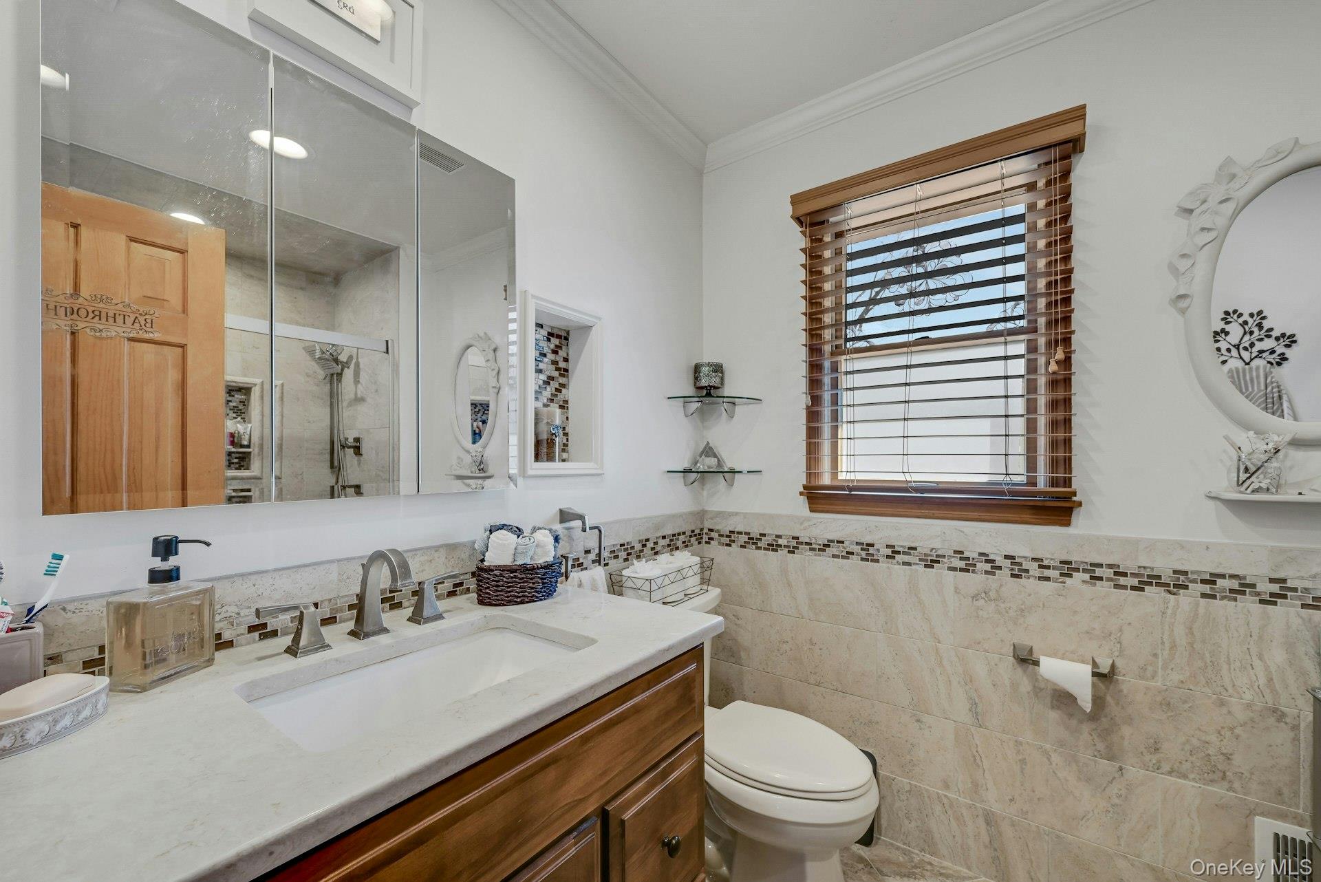 #18 photo, 236 Valley Road, Valley Cottage , NY 10989