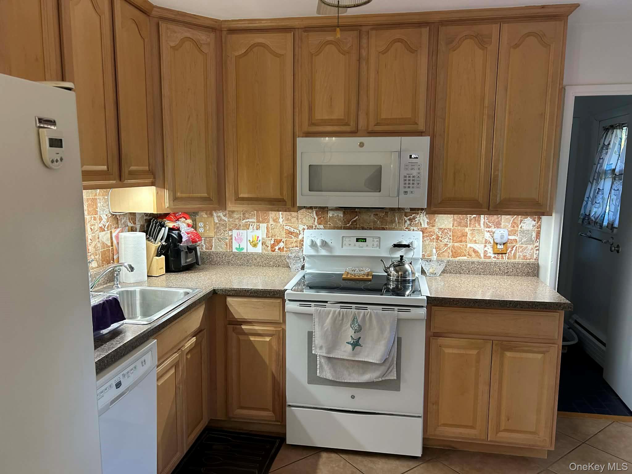 #12 photo, 9 Sycamore Drive, Hyde Park , NY 12538