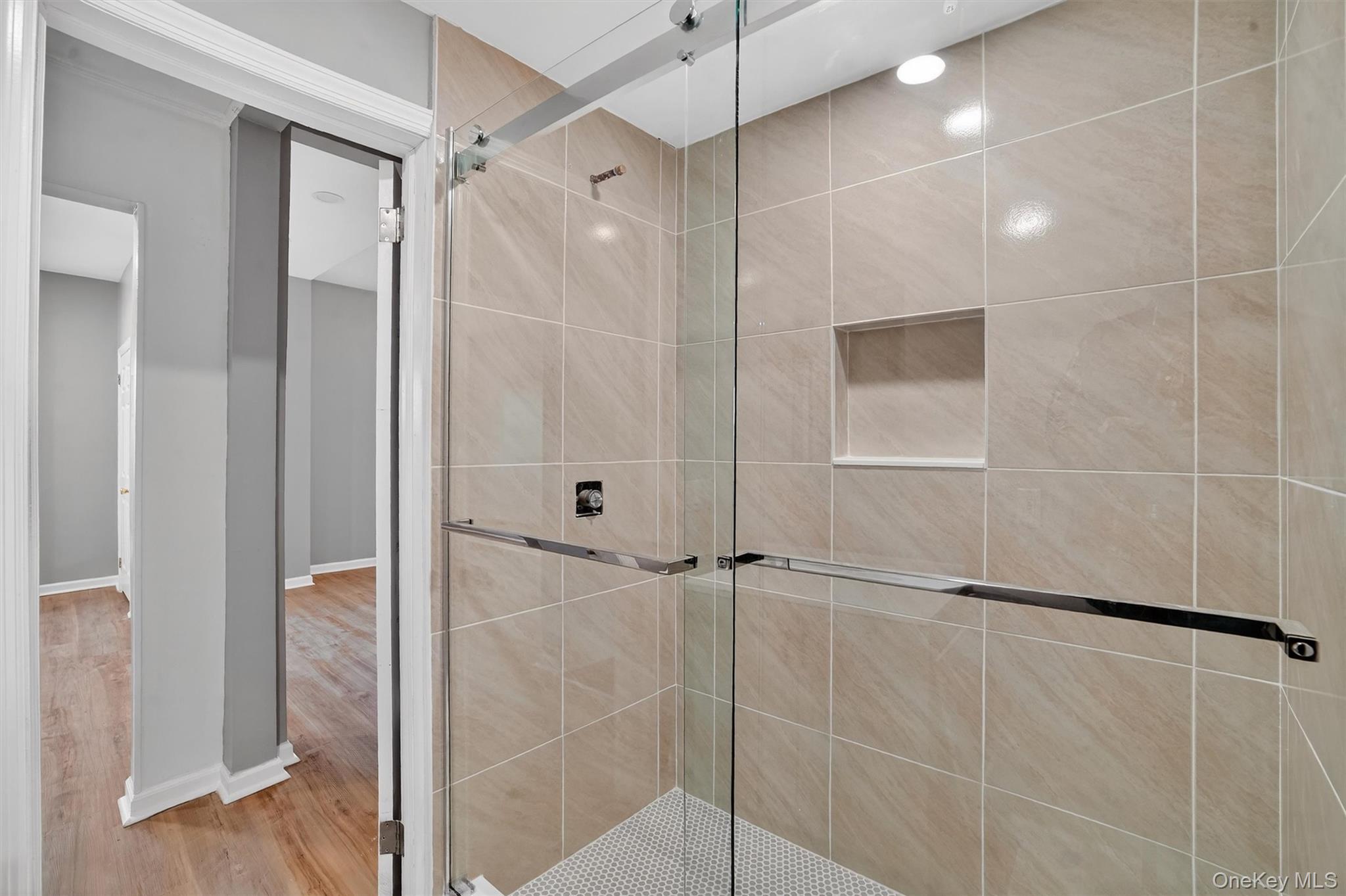 #18 photo, 4 Amackassin Terrace, Yonkers , NY 10703