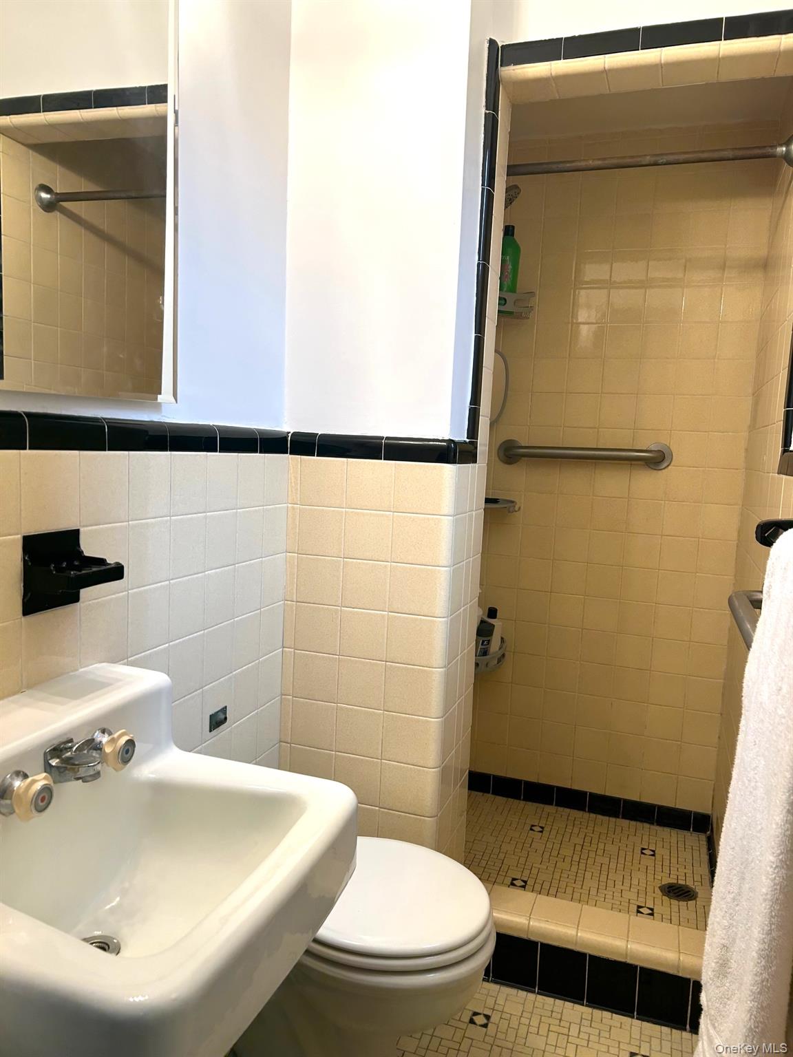 #13 photo, 90 BRYANT Avenue, White Plains , NY 10605