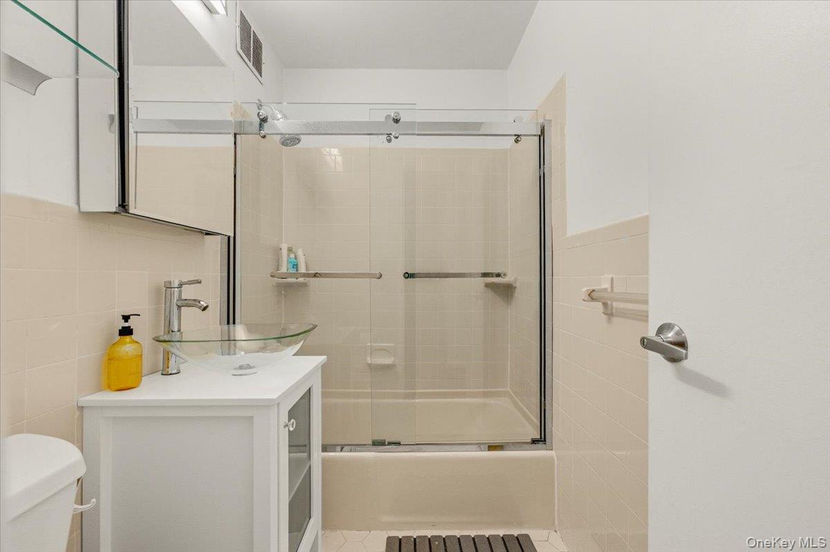 #11 photo, 6 Birchwood Court, 롱 아일랜드 Mineola , NY 11501