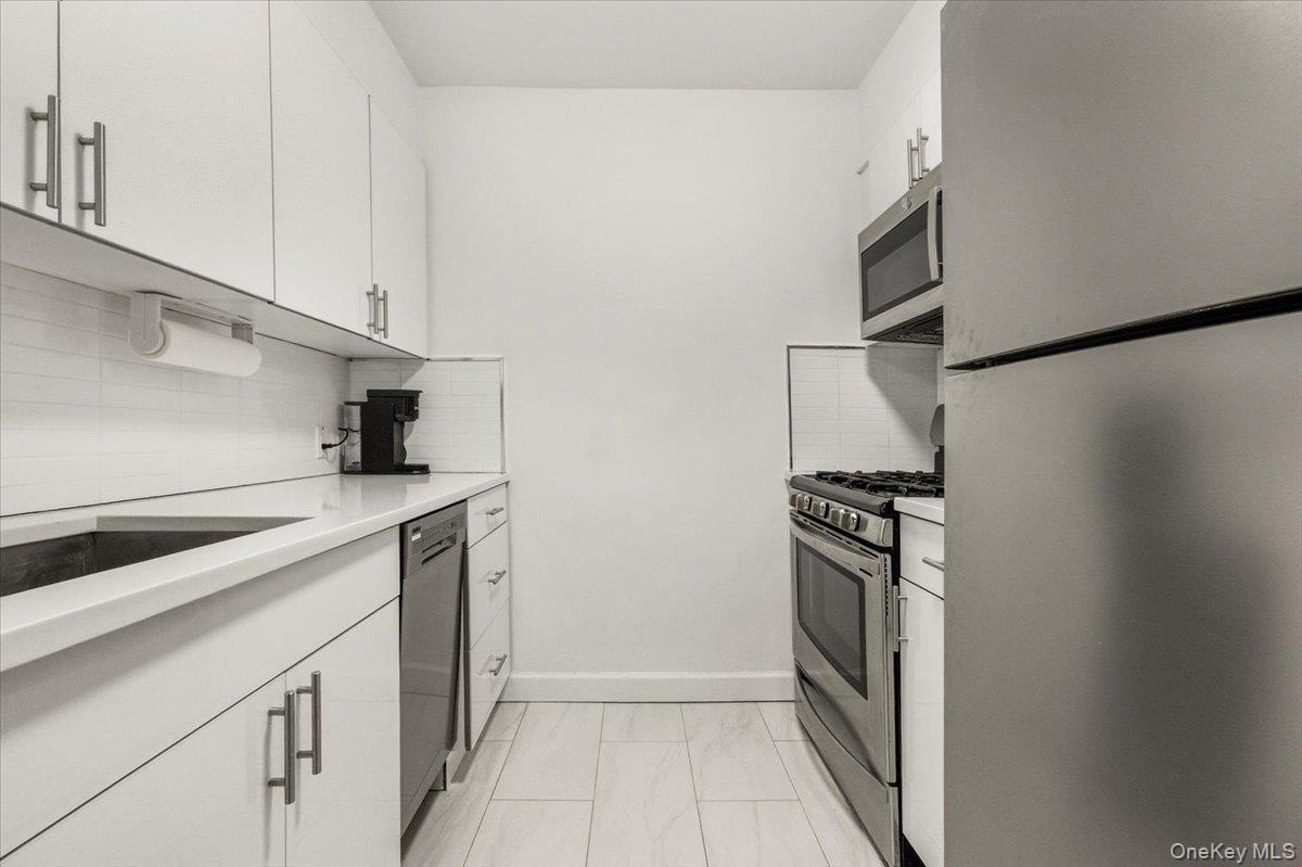 #3 photo, 6 Birchwood Court, 롱 아일랜드 Mineola , NY 11501