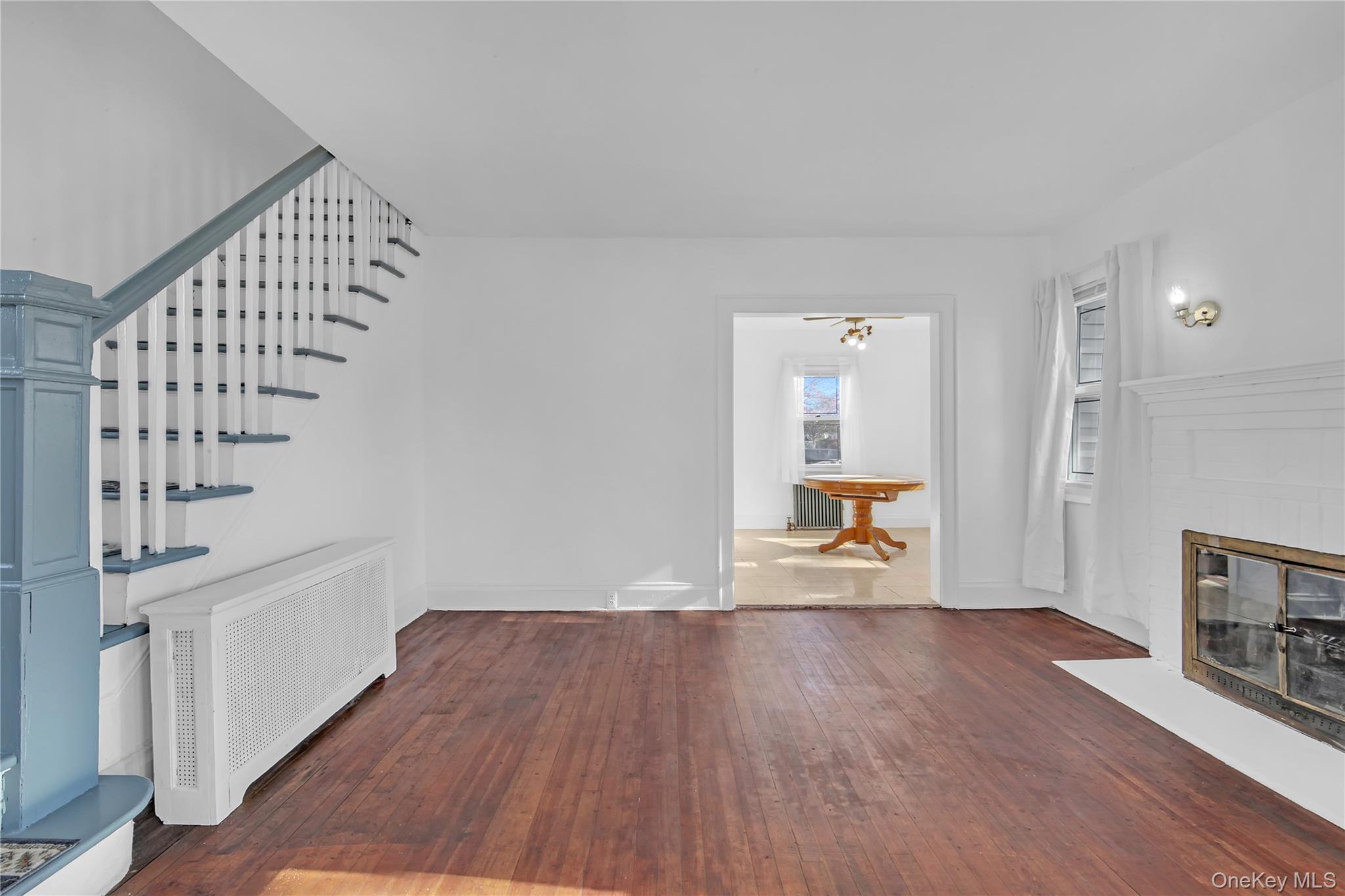 #4 photo, 1357 Langdon Boulevard, Rockville Centre , NY 11570