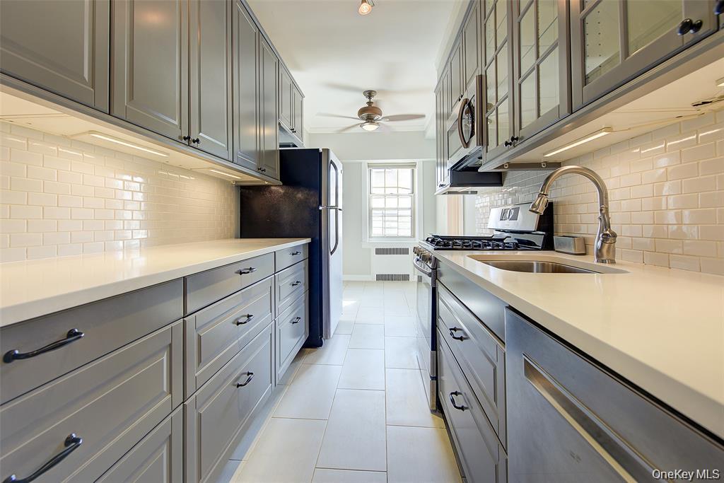 #6 photo, 7915 35th Avenue, Jackson Heights , NY 11372