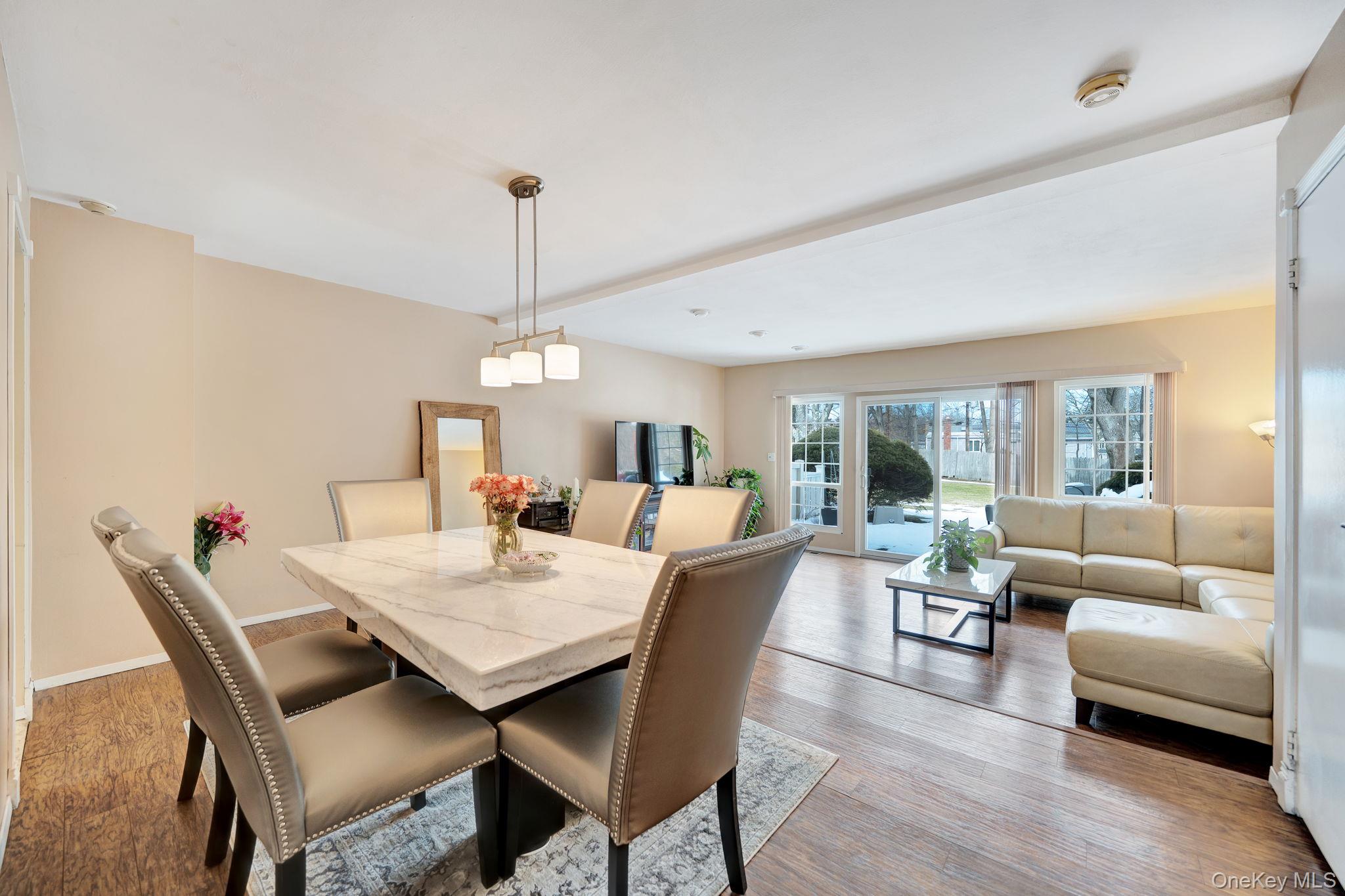 #18 photo, 11 Manors Drive, Jericho , NY 11753