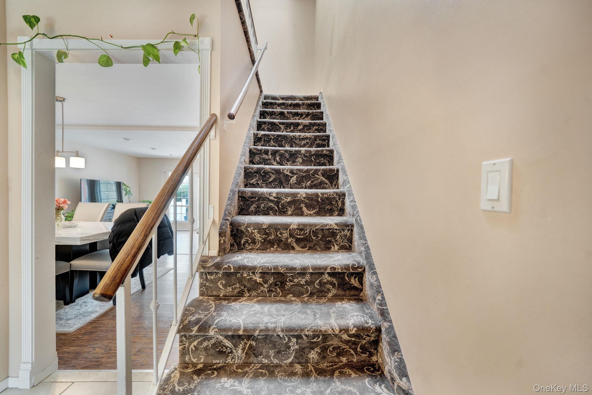 #19 photo, 11 Manors Drive, Jericho , NY 11753