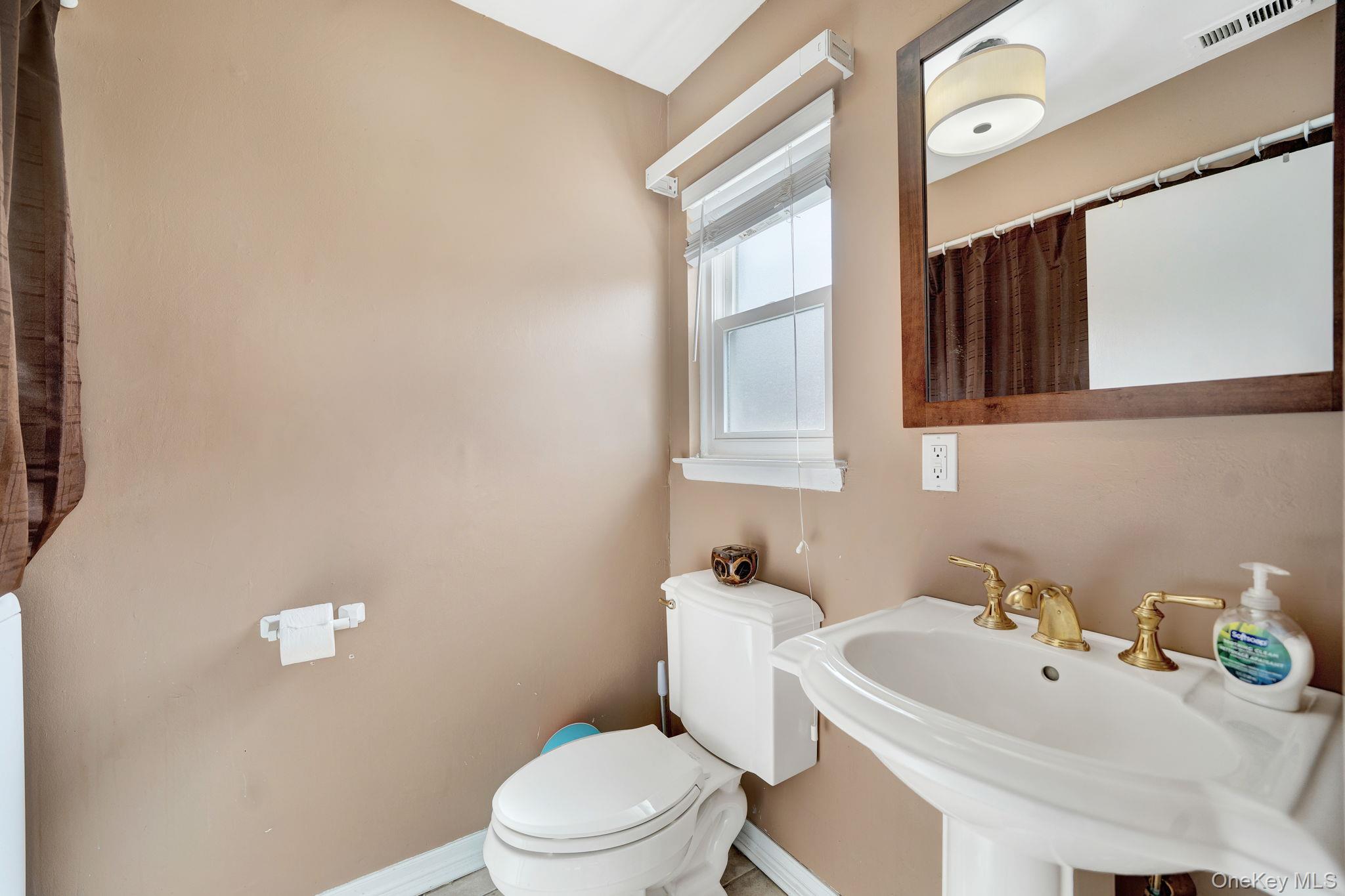 #7 photo, 11 Manors Drive, Jericho , NY 11753