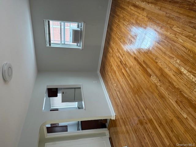 #6 photo, 75-07 260th Street, Glen Oaks , NY 11004