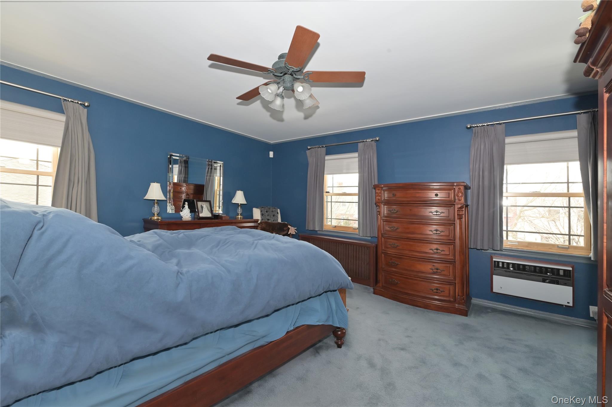 #17 photo, 82-49 211th Street, Hollis Hills , NY 11427