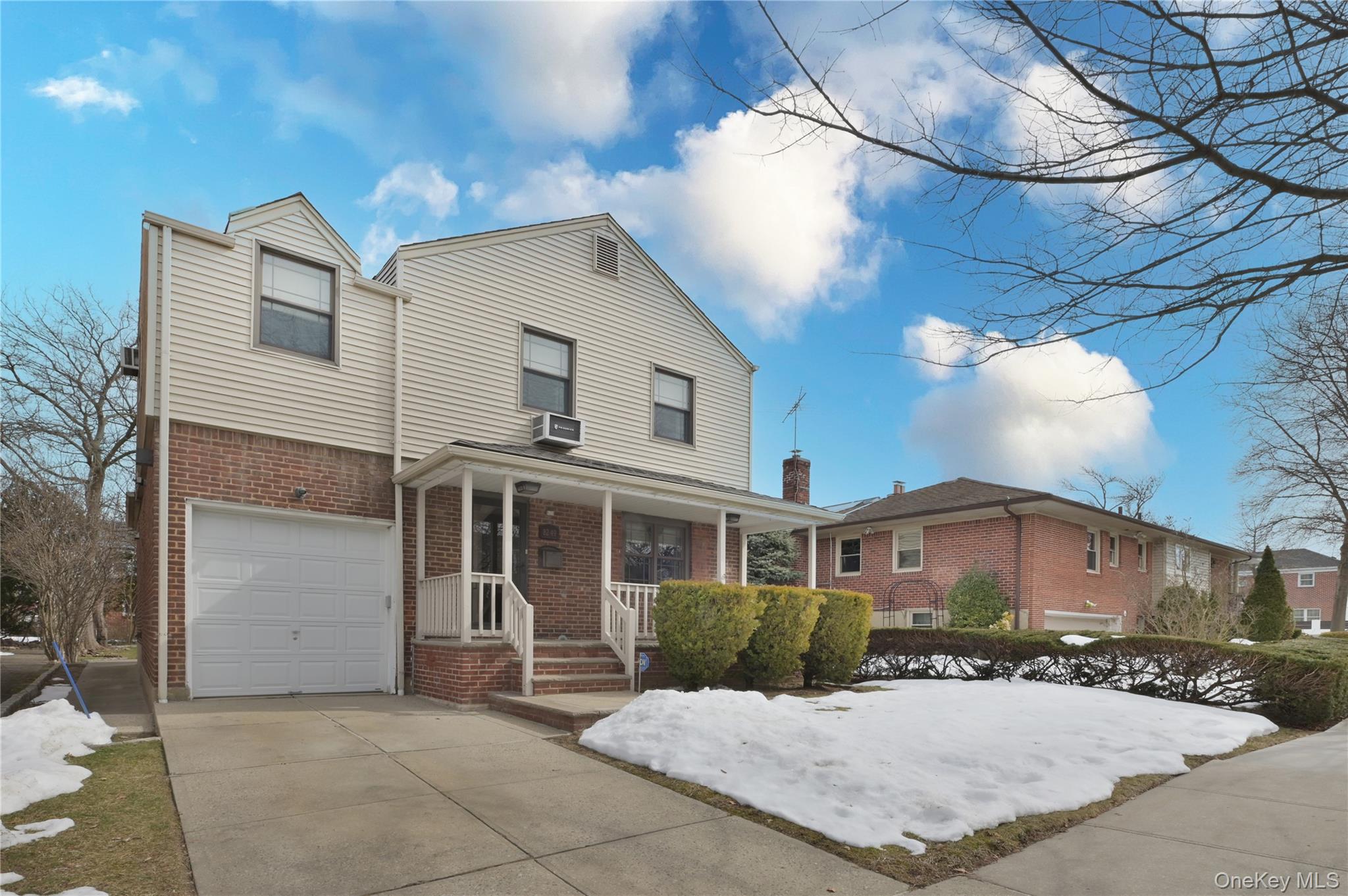 #4 photo, 82-49 211th Street, Hollis Hills , NY 11427