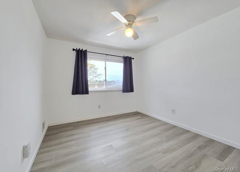 #12 photo, 277 Storm Drive, Holtsville , NY 11742