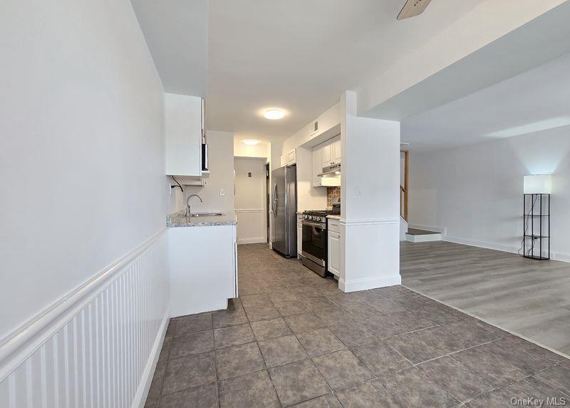 #6 photo, 277 Storm Drive, Holtsville , NY 11742