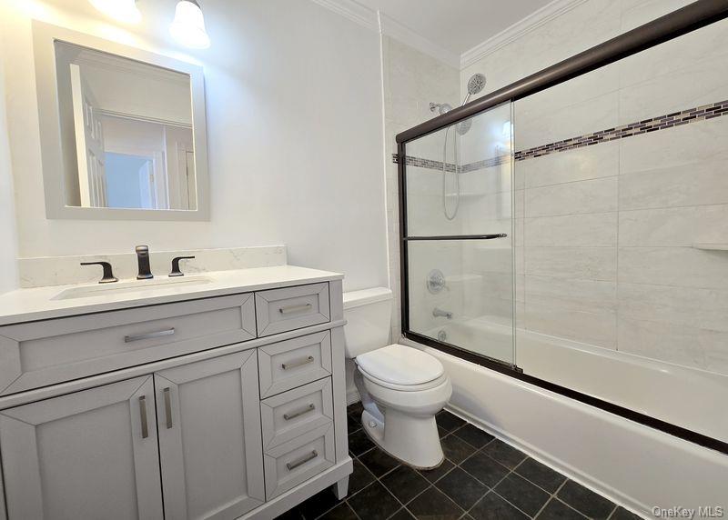 #8 photo, 277 Storm Drive, Holtsville , NY 11742