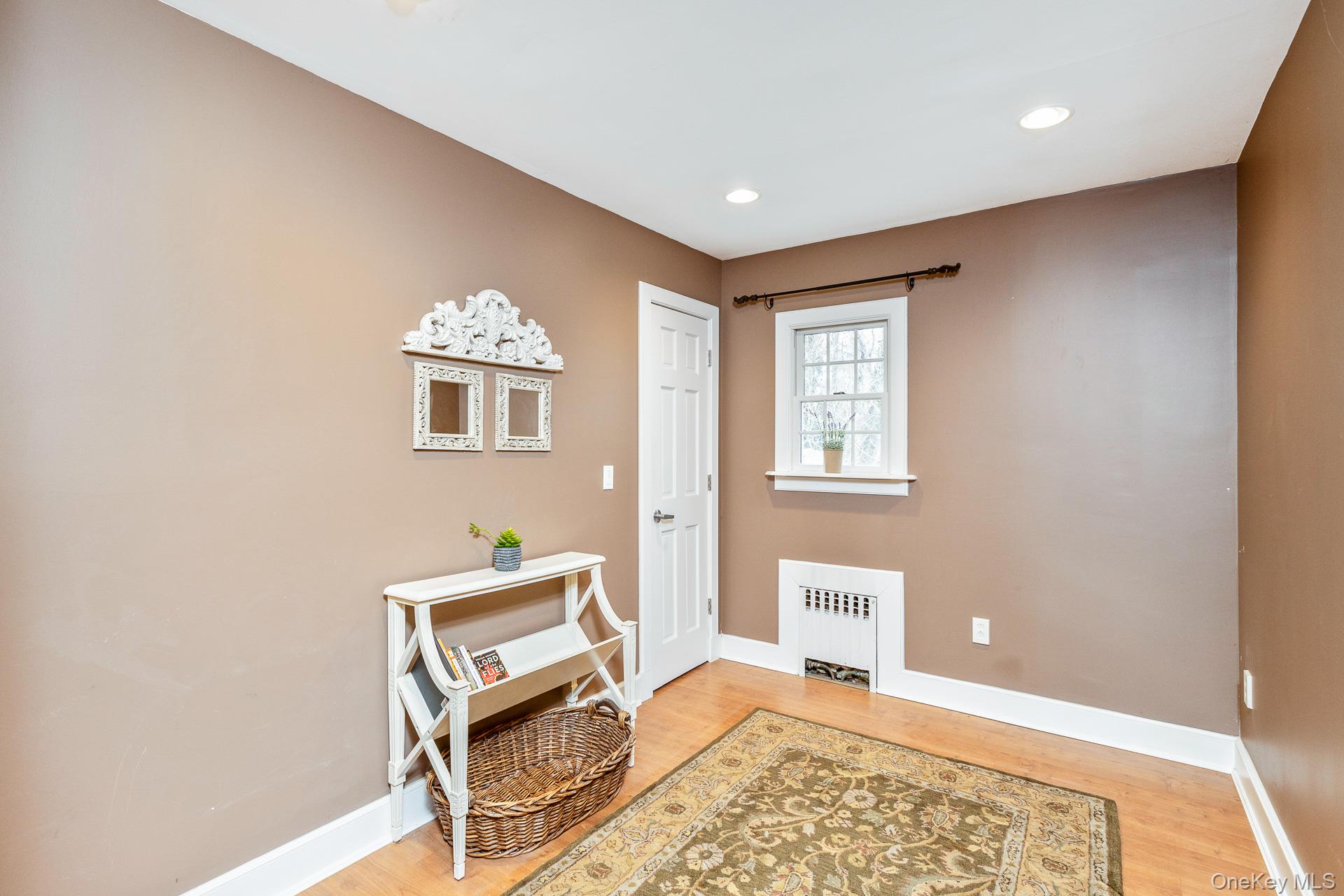 #18 photo, 34 Peterborough Drive, Northport , NY 11768