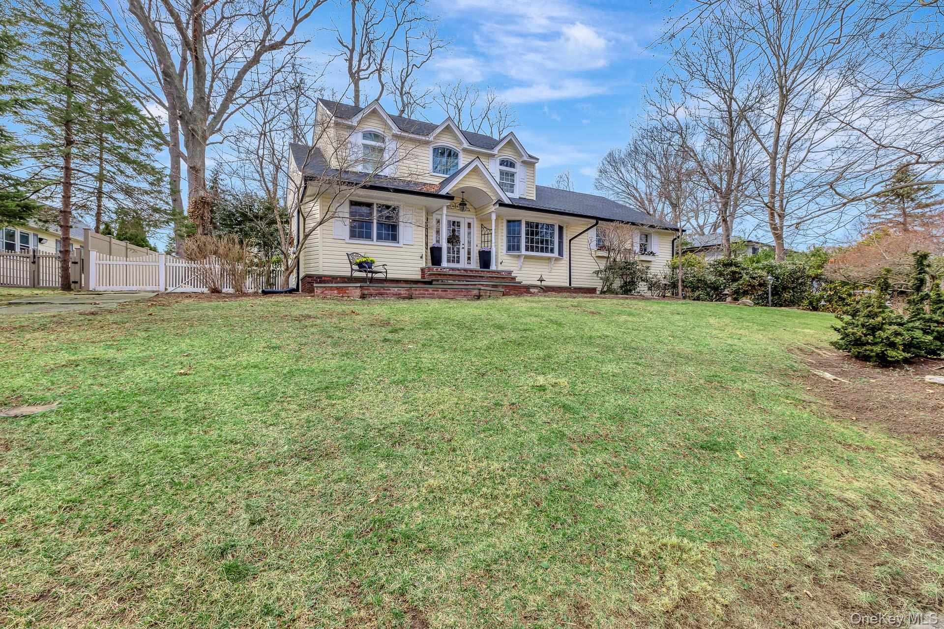 #3 photo, 34 Peterborough Drive, Northport , NY 11768